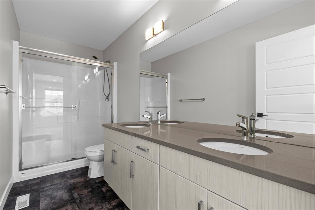 WINNIPEG, Manitoba, R2V 5C8, CA, 3 Bedrooms Bedrooms, ,2 BathroomsBathrooms,Residential,For Sale,1947801