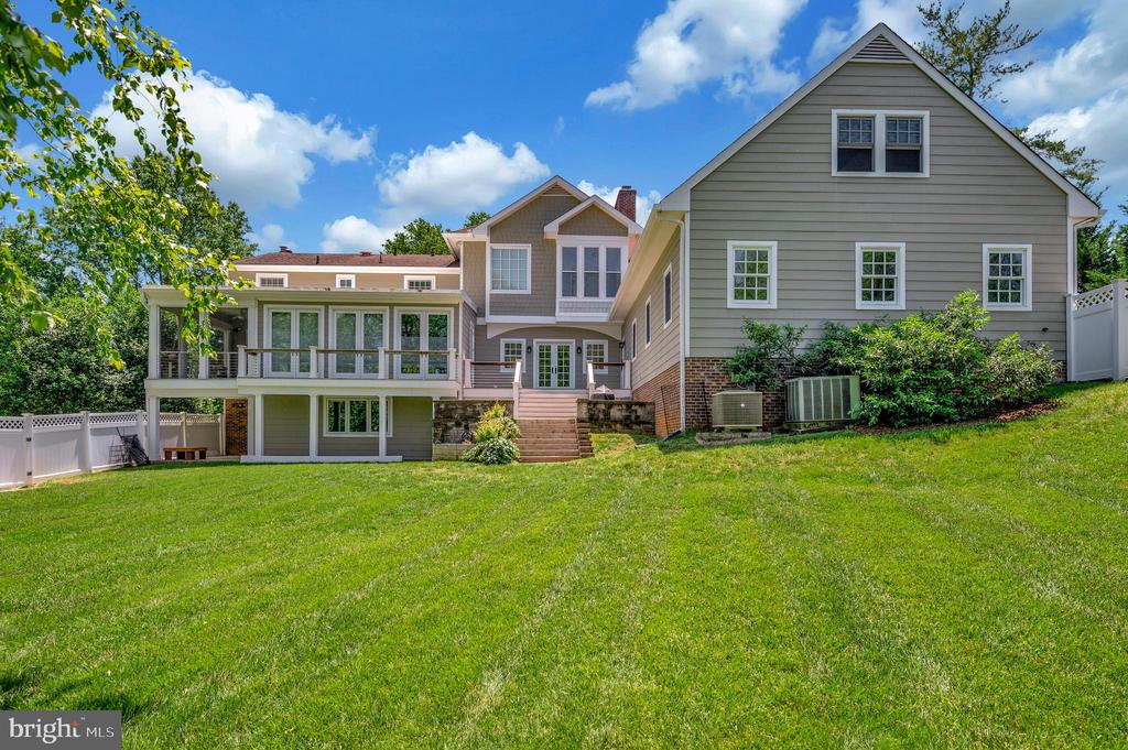 Fredericksburg, Virginia, 22405, United States, 5 Bedrooms Bedrooms, ,5 BathroomsBathrooms,Residential,For Sale,1825163