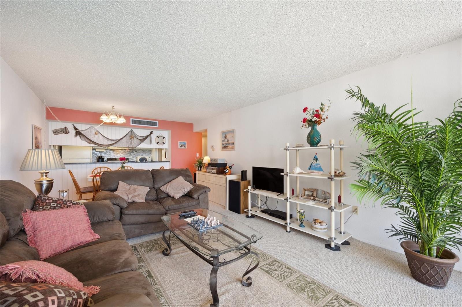 450 S Gulfview Boulevard #1105 #1105, CLEARWATER BEACH, Florida, 33767, United States, 2 Bedrooms Bedrooms, ,2 BathroomsBathrooms,Residential,For Sale,450 S Gulfview Boulevard #1105 #1105,1619451
