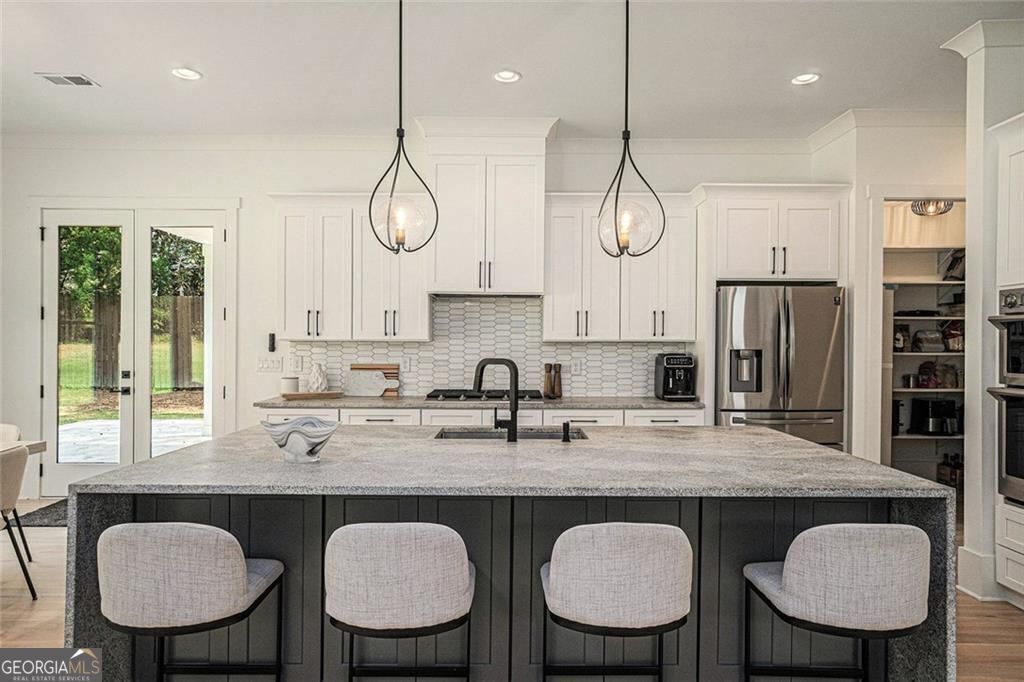 Alpharetta, Georgia, 30009, United States, 5 Bedrooms Bedrooms, ,4 BathroomsBathrooms,Residential,For Sale,1899249