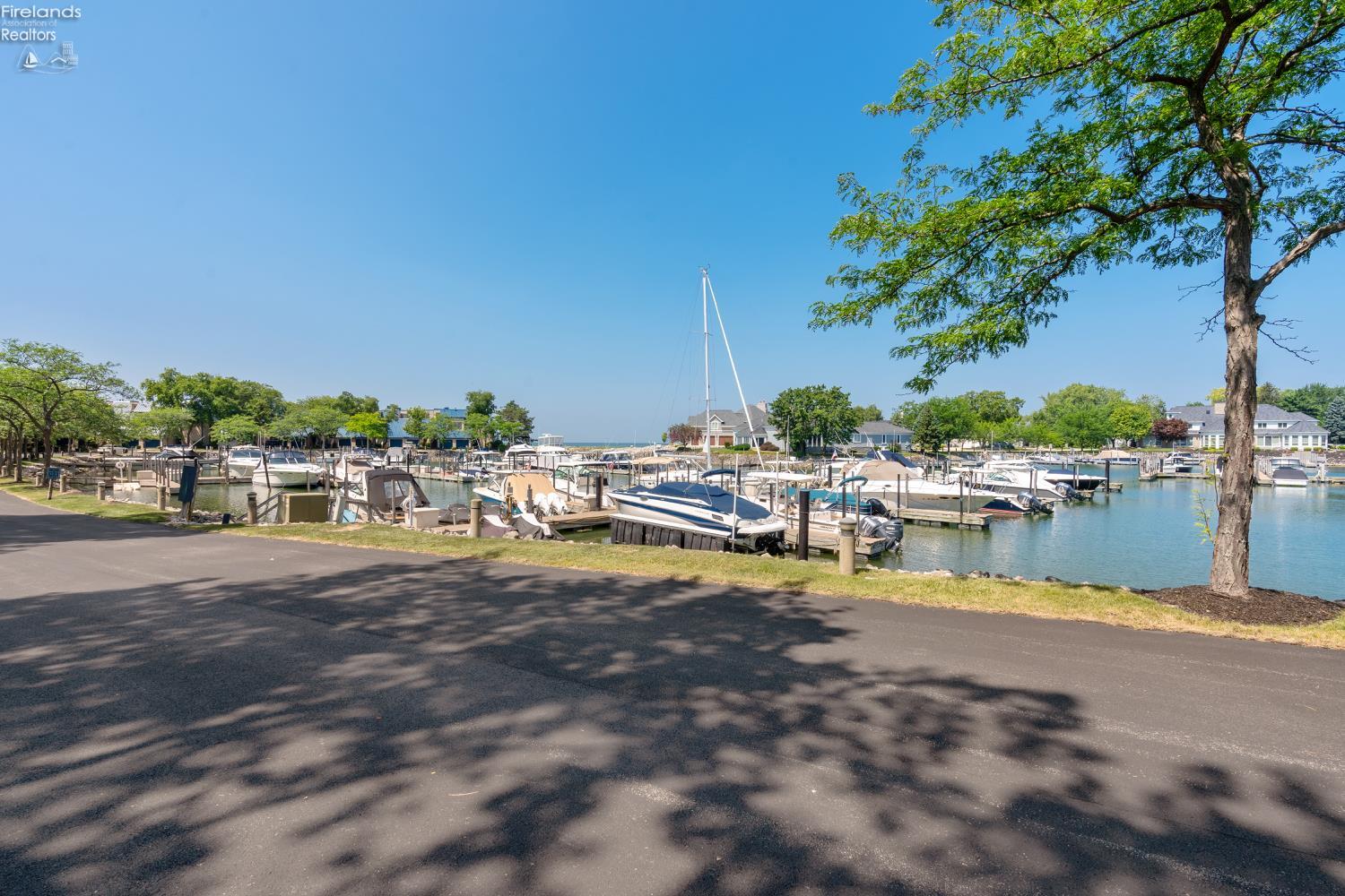 Port Clinton, Ohio, 43452-3072, United States, 2 Bedrooms Bedrooms, ,2 BathroomsBathrooms,Residential,For Sale,1915174