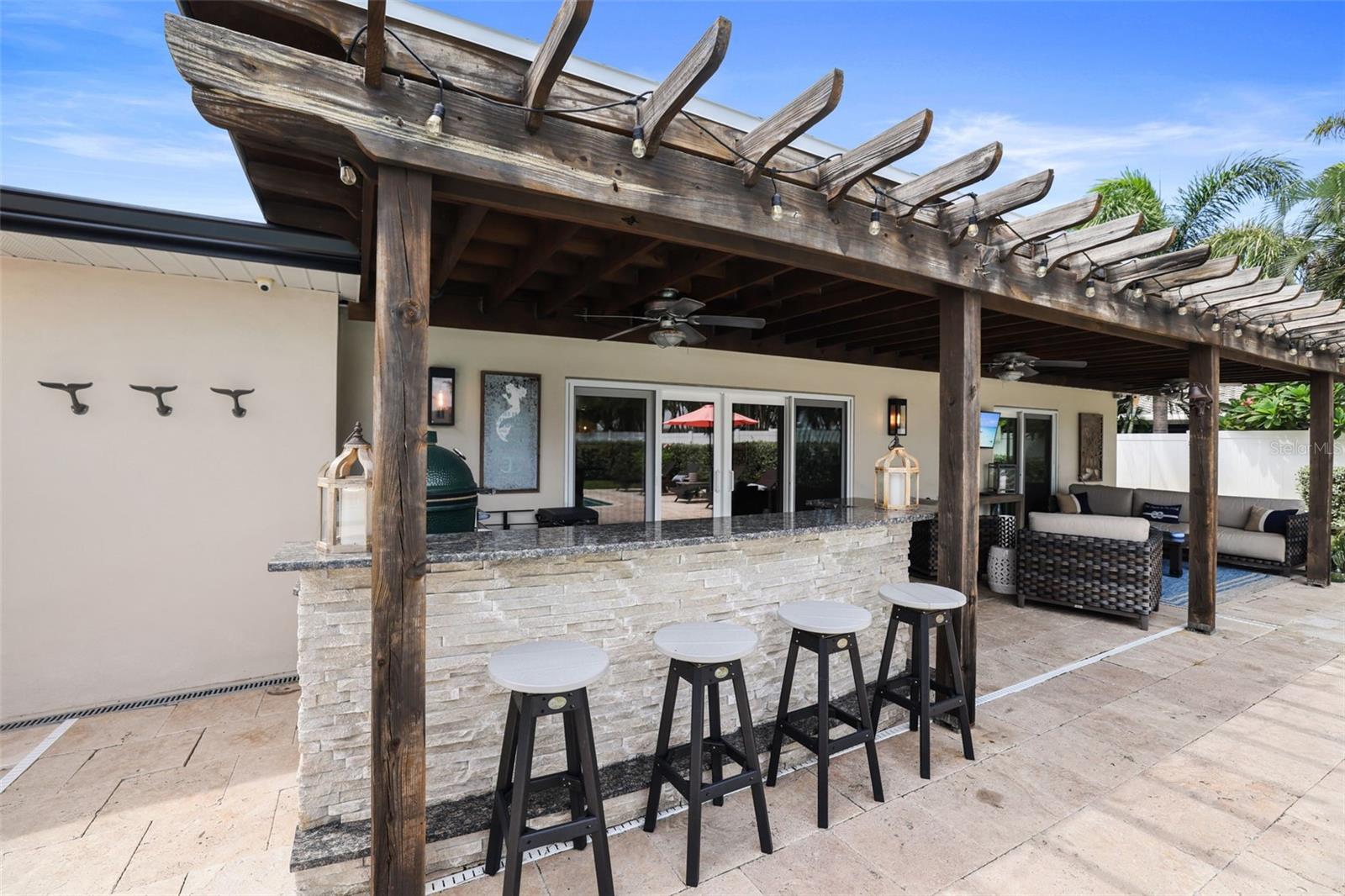 St. Petersburg, Florida, 33707, United States, 3 Bedrooms Bedrooms, ,2 BathroomsBathrooms,Residential,For Sale,1978831