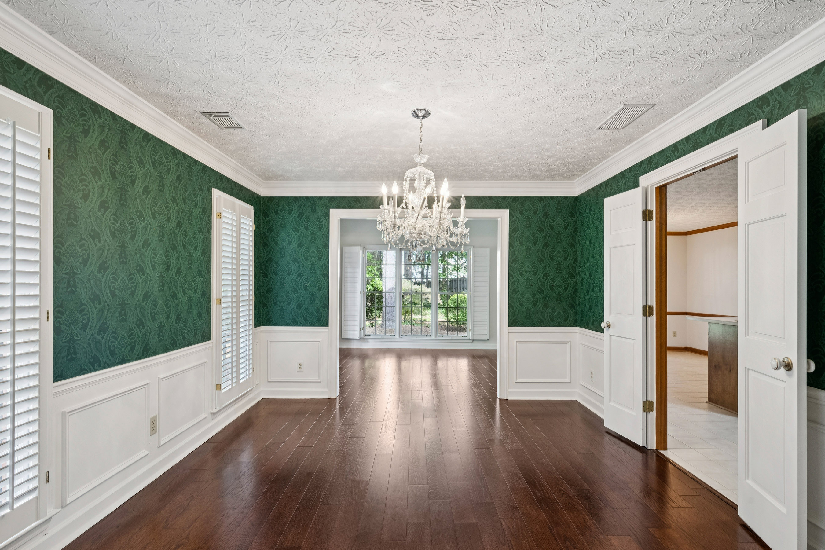  Beautifully Maintained Brick Home on Quiet Cul-de-sac Near Downtown Roswell - 物件實景