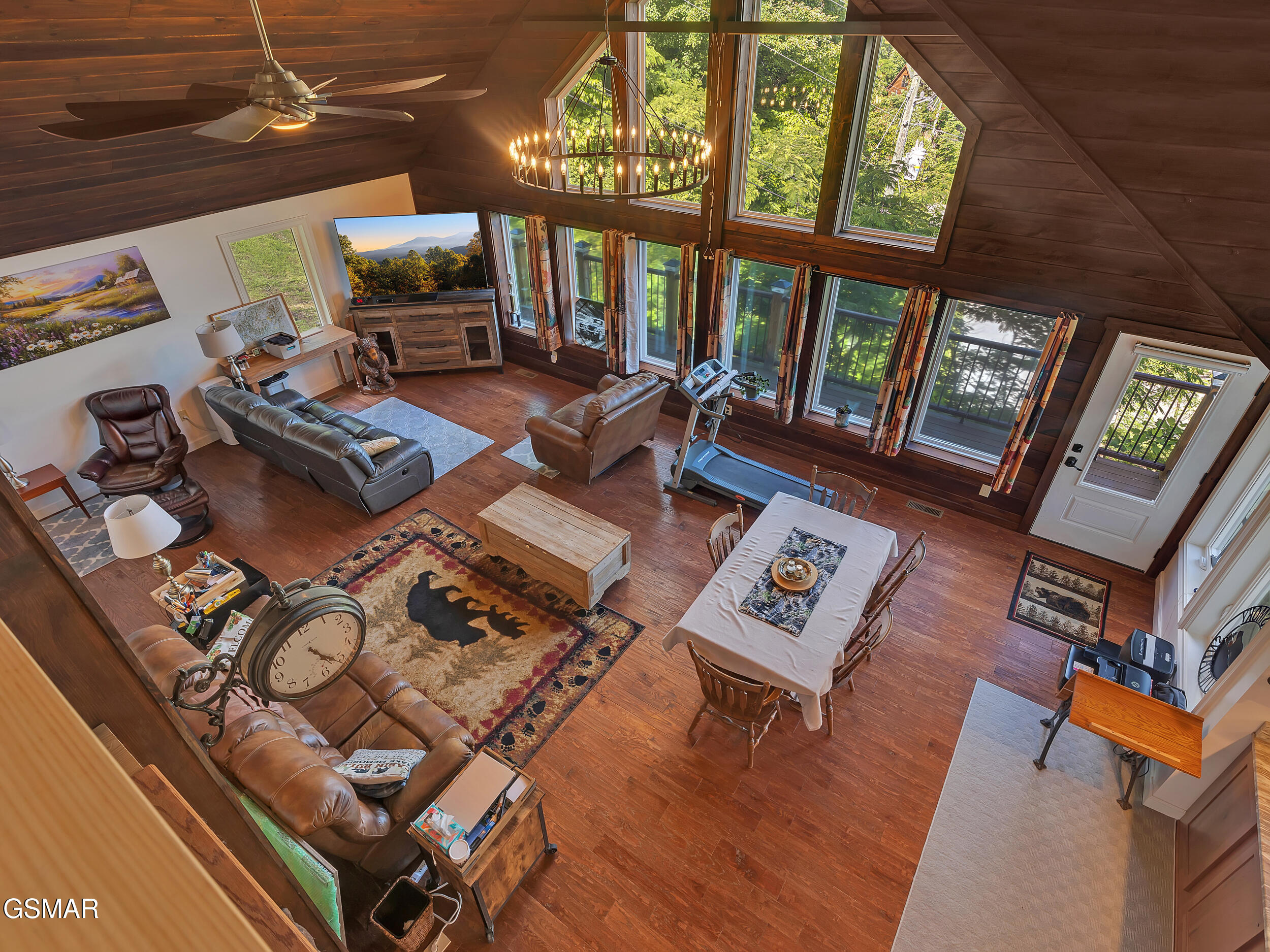 Gatlinburg, Tennessee, 37738, United States, 3 Bedrooms Bedrooms, ,4 BathroomsBathrooms,Residential,For Sale,1828723