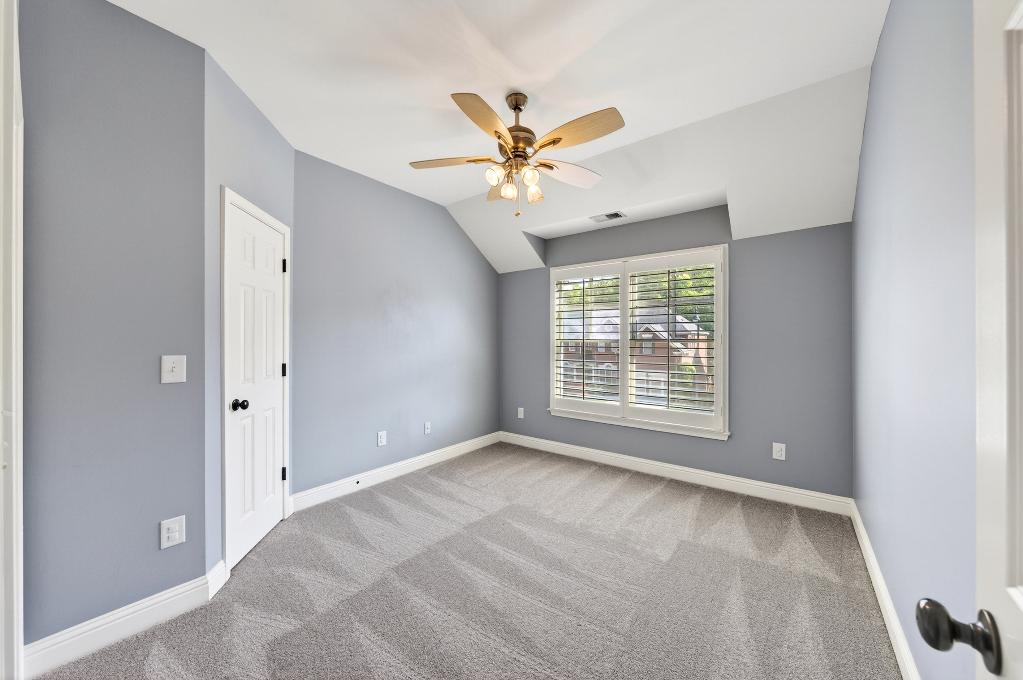  Beautiful Craftsman Traditional in Sought-After Barnes Mill - 物件實景