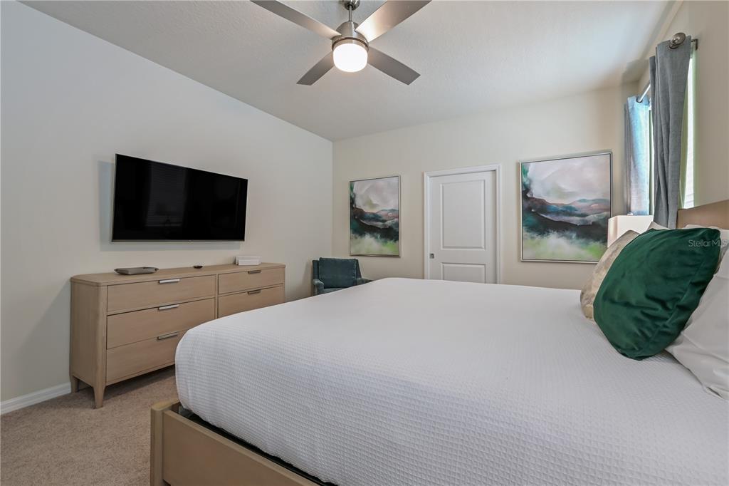 Davenport, Florida, 33897, United States, 9 Bedrooms Bedrooms, ,8 BathroomsBathrooms,Residential,For Sale,1964682