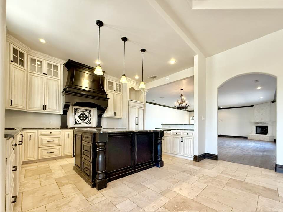 Carlsbad, New Mexico, 88220, United States, 4 Bedrooms Bedrooms, ,6 BathroomsBathrooms,Residential,For Sale,1974885