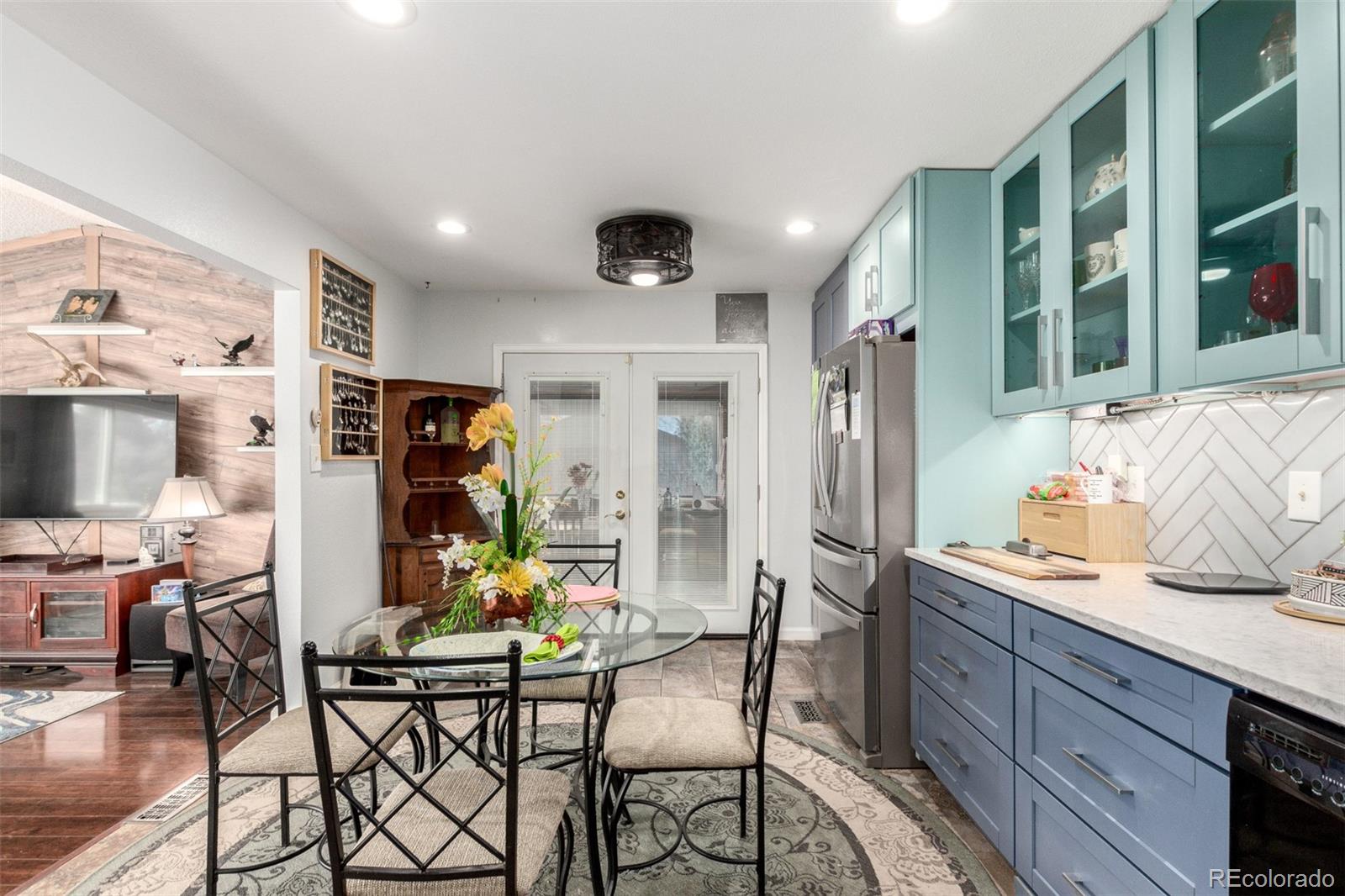 Castle Rock, Colorado, 80104, United States, 3 Bedrooms Bedrooms, ,1 BathroomBathrooms,Residential,For Sale,1963788