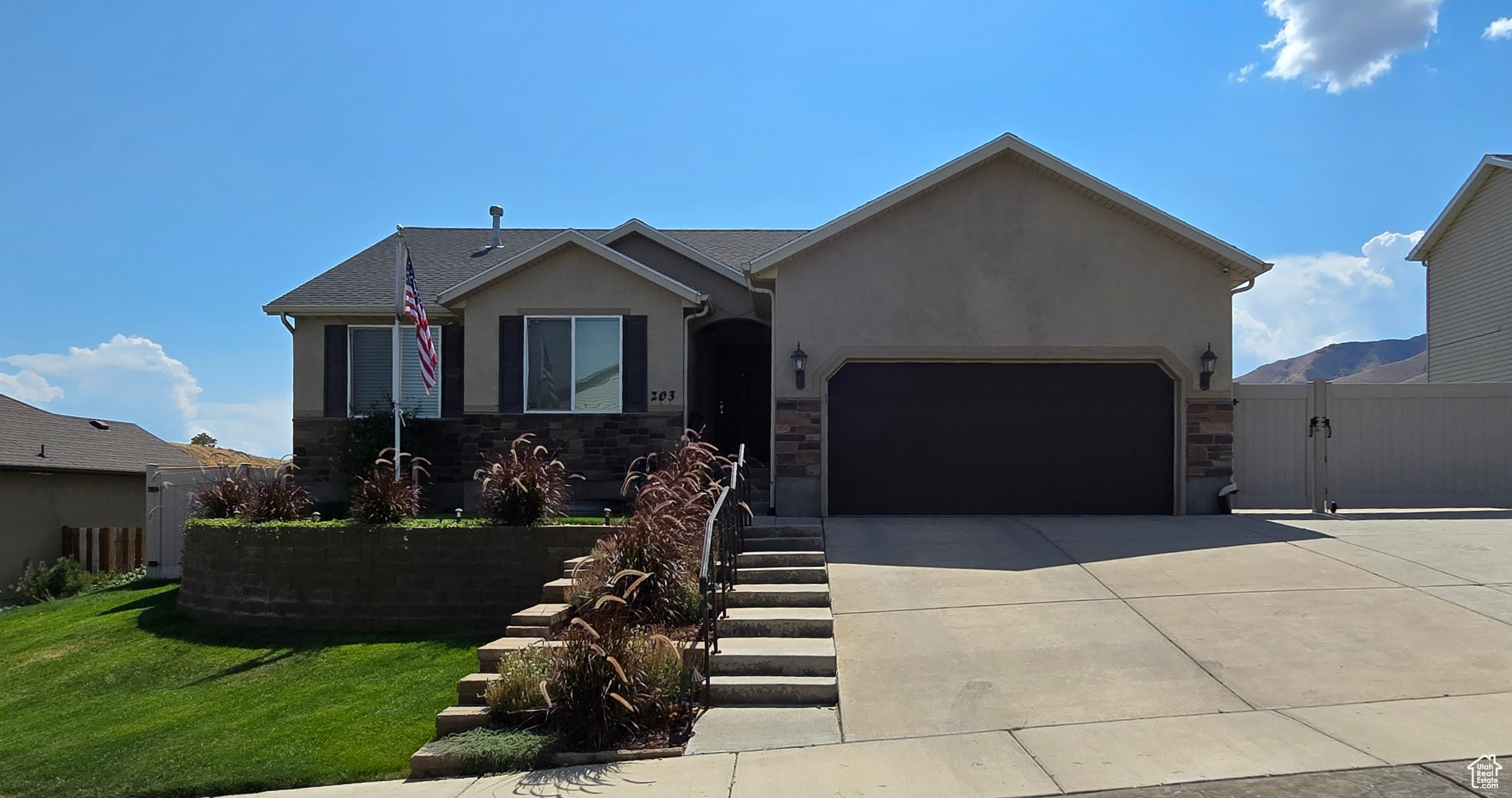 Saratoga Springs, Utah, 84045, United States, 3 Bedrooms Bedrooms, ,2 BathroomsBathrooms,Residential,For Sale,1942303