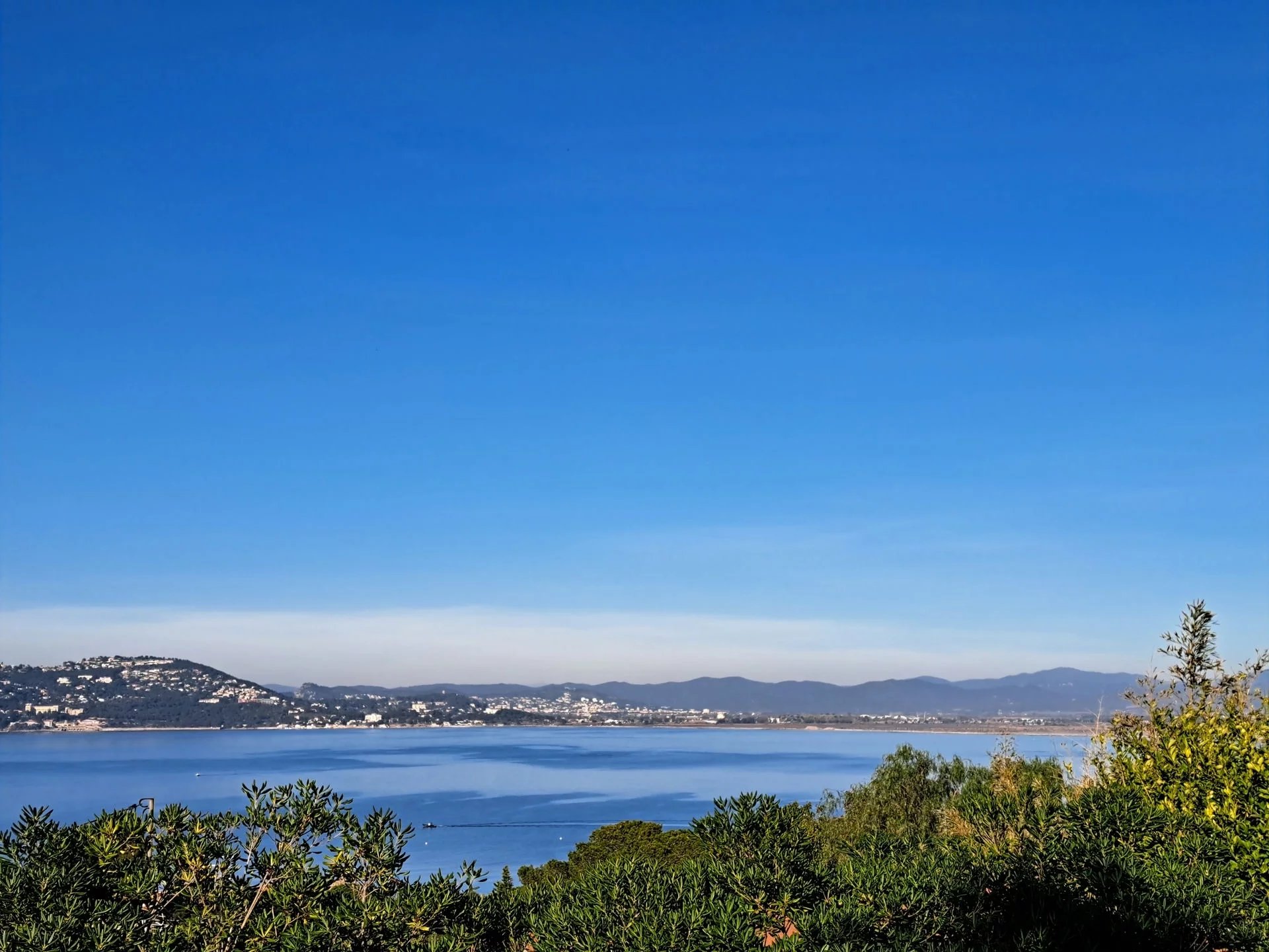 Hyères, Provence-Alpes-Côte d’Azur, 83400, FR, 5 Bedrooms Bedrooms, ,4 BathroomsBathrooms,Residential,For Sale,1627572