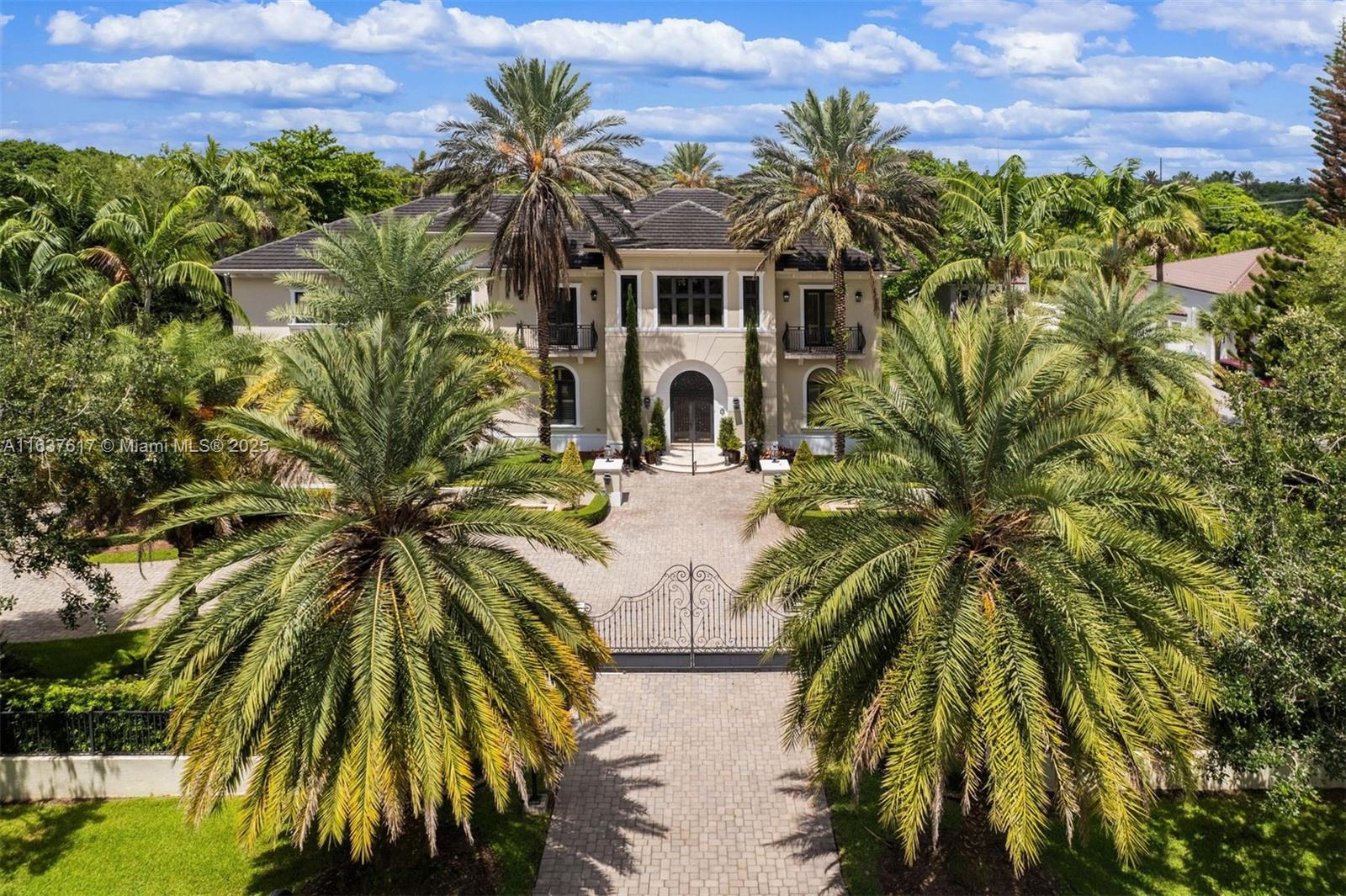 Pinecrest, Florida, 33156, United States, 7 Bedrooms Bedrooms, ,8 BathroomsBathrooms,Residential,For Sale,1989017