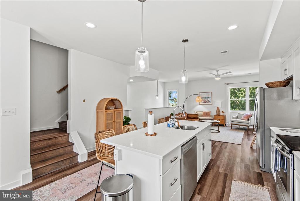 Colonial Beach, Virginia, 22443, United States, 4 Bedrooms Bedrooms, ,4 BathroomsBathrooms,Residential,For Sale,1898525