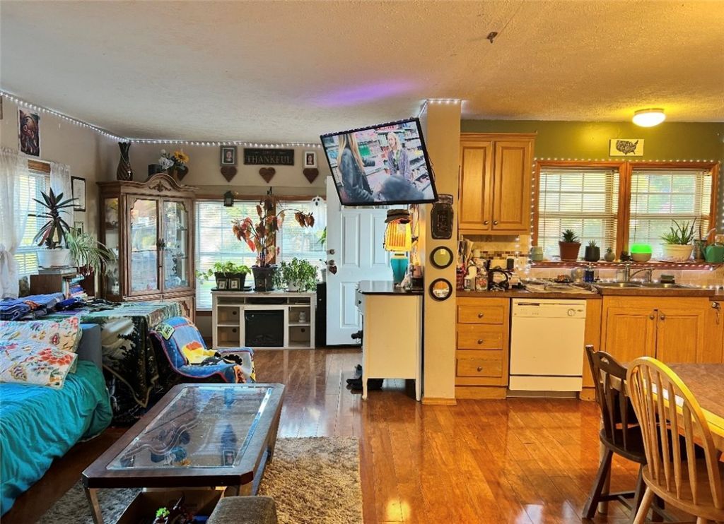 Deposit, New York, 13754, United States, 3 Bedrooms Bedrooms, ,2 BathroomsBathrooms,Residential,For Sale,1957043