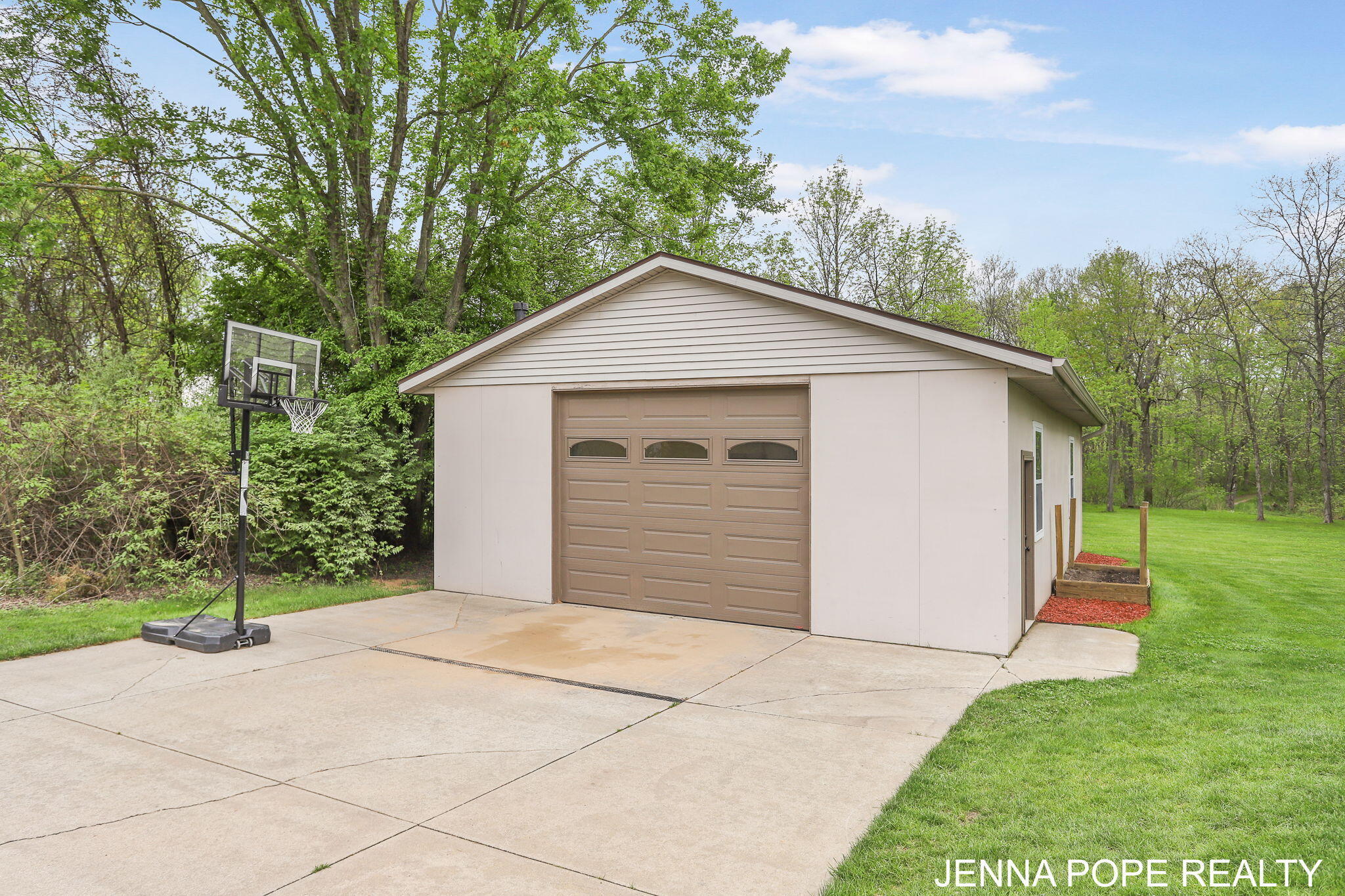 Marne, Michigan, 49435, United States, 3 Bedrooms Bedrooms, ,2 BathroomsBathrooms,Residential,For Sale,1826761