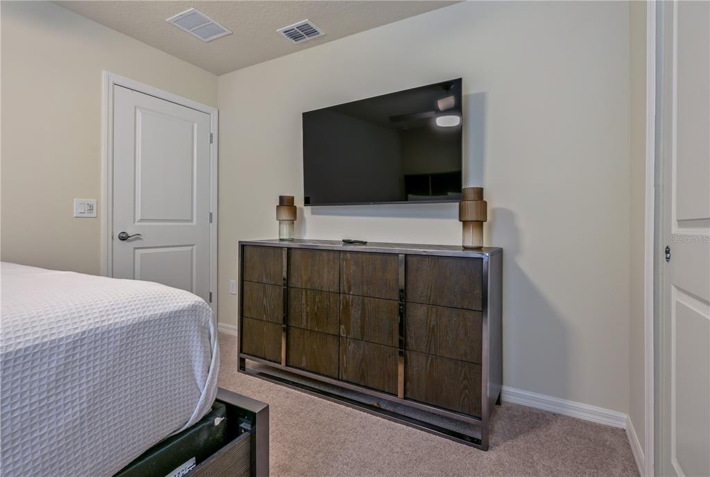 Davenport, Florida, 33897, United States, 9 Bedrooms Bedrooms, ,8 BathroomsBathrooms,Residential,For Sale,1964682