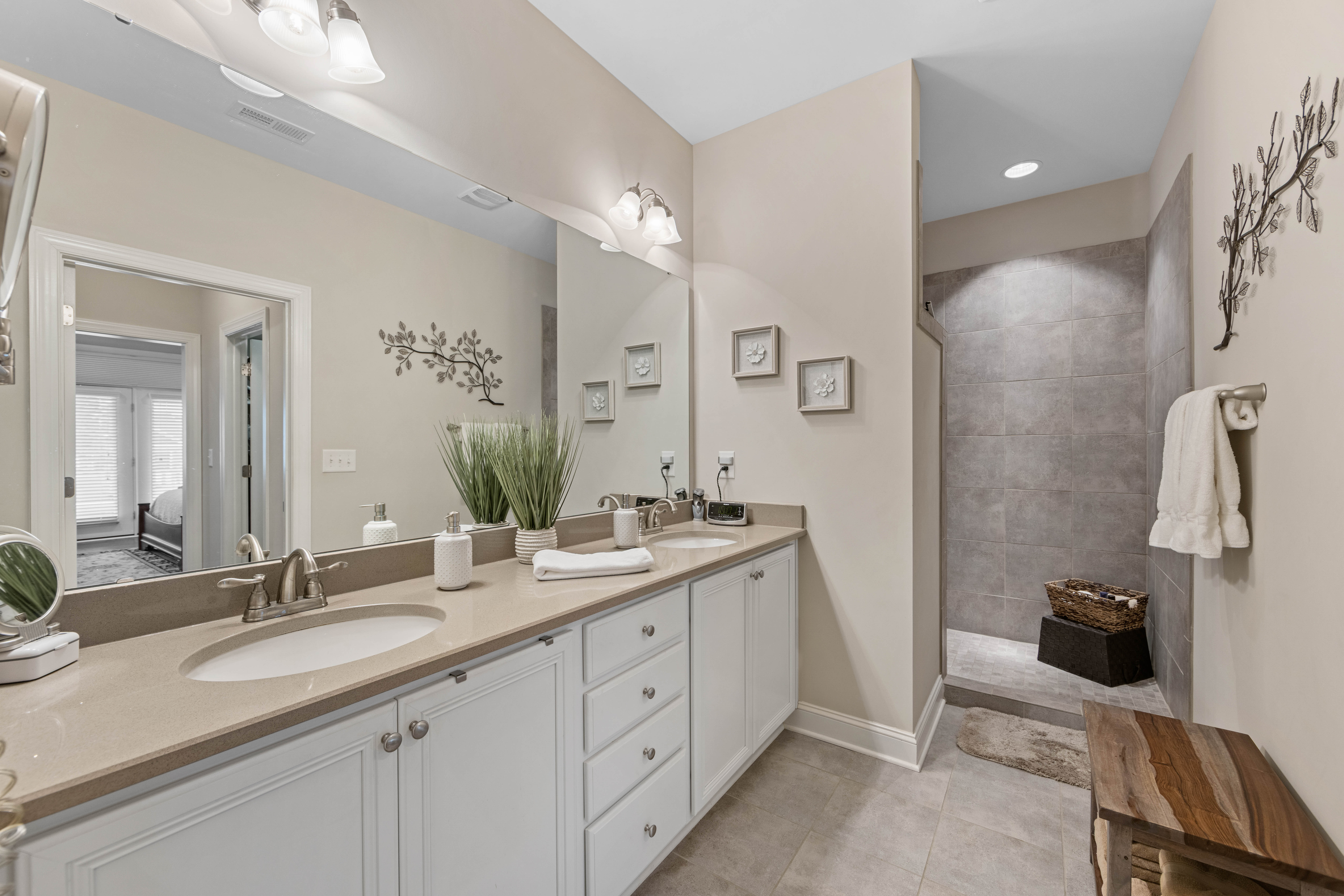 Cornelius, North Carolina, 28031, United States, 3 Bedrooms Bedrooms, ,3 BathroomsBathrooms,Residential,For Sale,1908056