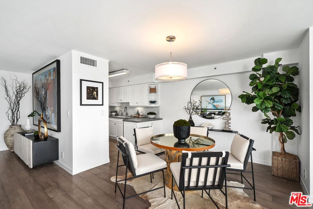 101 Ocean Ave #E501, Santa Monica, California, 90402, United States, 2 Bedrooms Bedrooms, ,2 BathroomsBathrooms,Residential,For Sale,101 Ocean Ave #E501,1616290