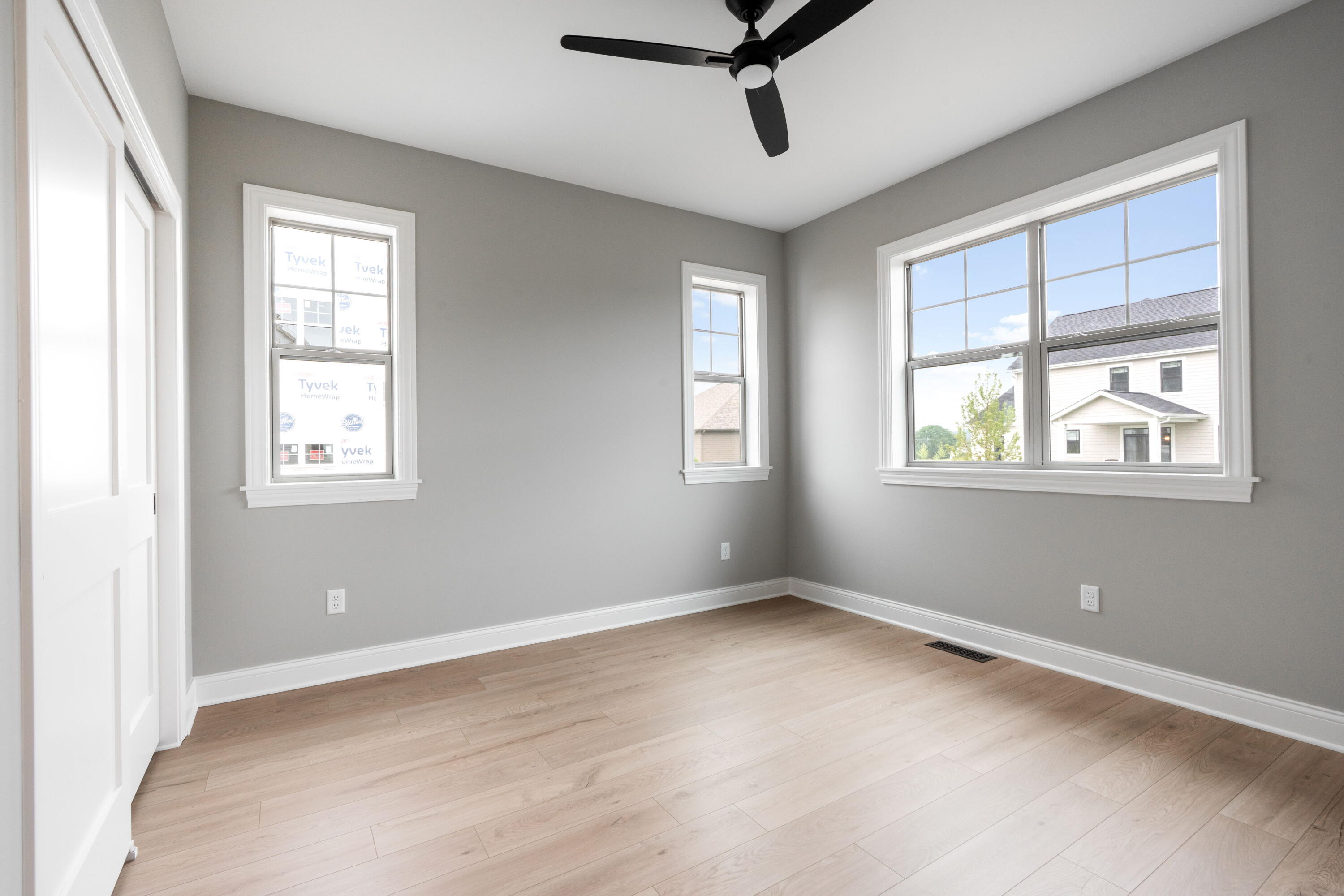 Menomonee Falls, Wisconsin, 53051, United States, 5 Bedrooms Bedrooms, ,4 BathroomsBathrooms,Residential,For Sale,1940201