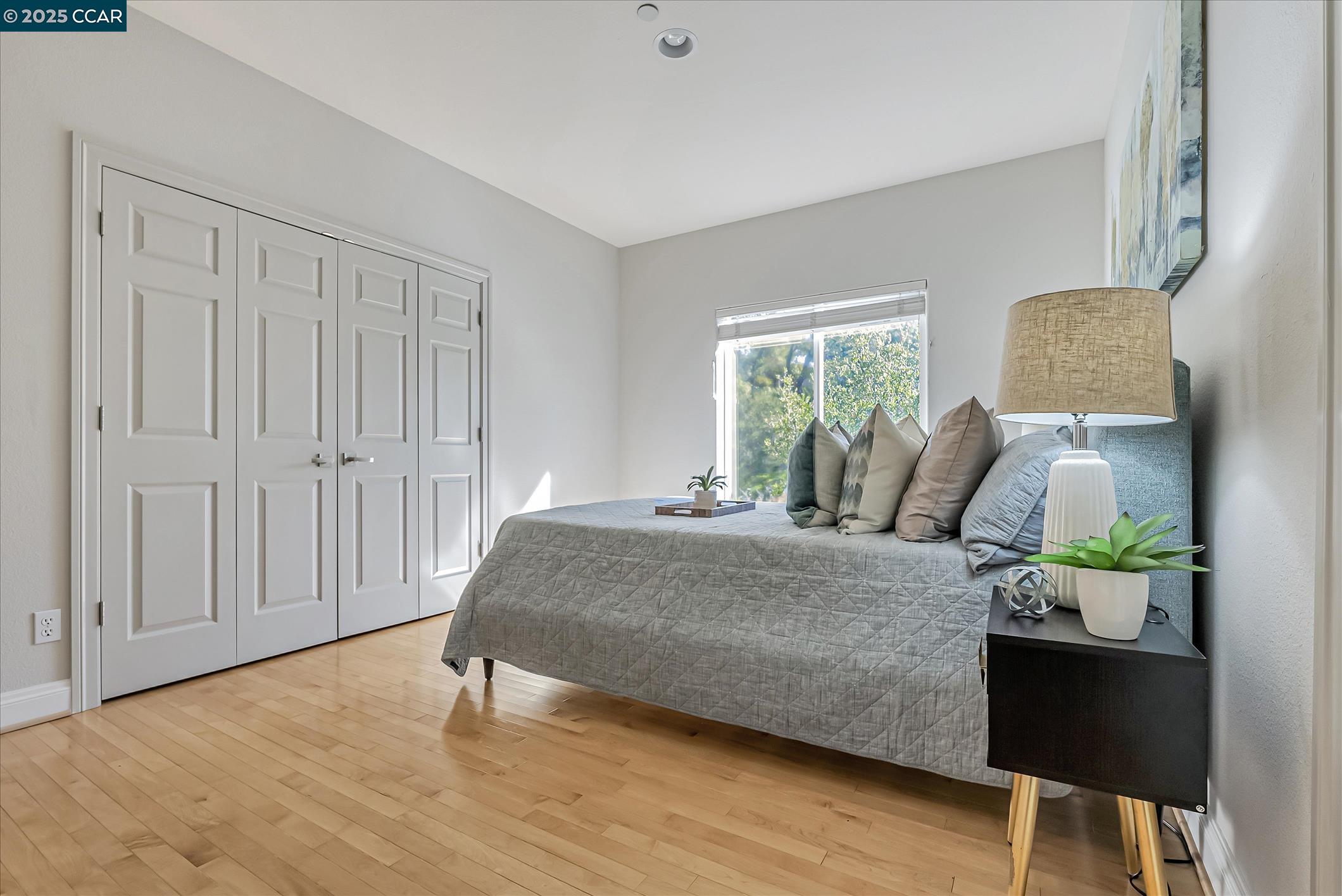 Orinda, California, 94563, United States, 4 Bedrooms Bedrooms, ,3 BathroomsBathrooms,Residential,For Sale,1942237