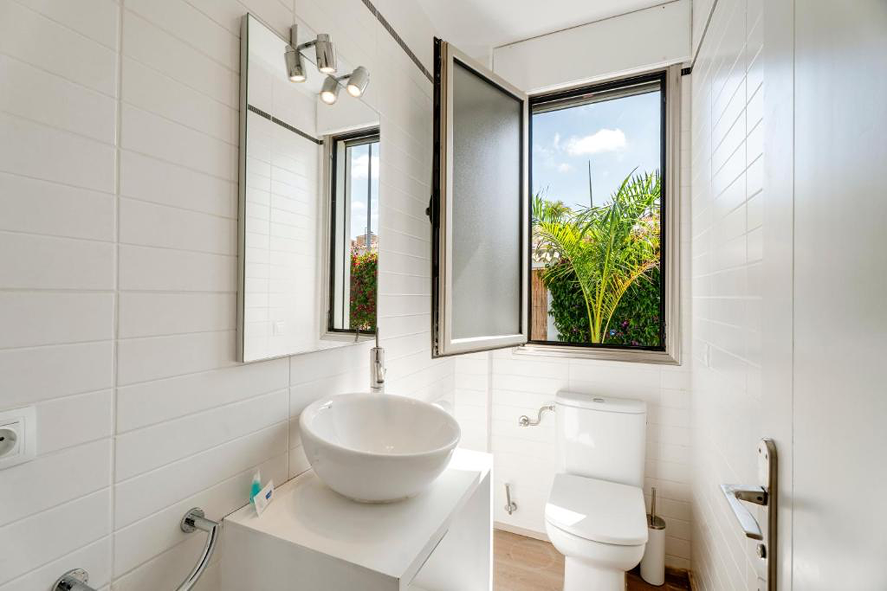  Contemporary Villa for Sale in Puerto de Santiago, Tenerife - 物件實景