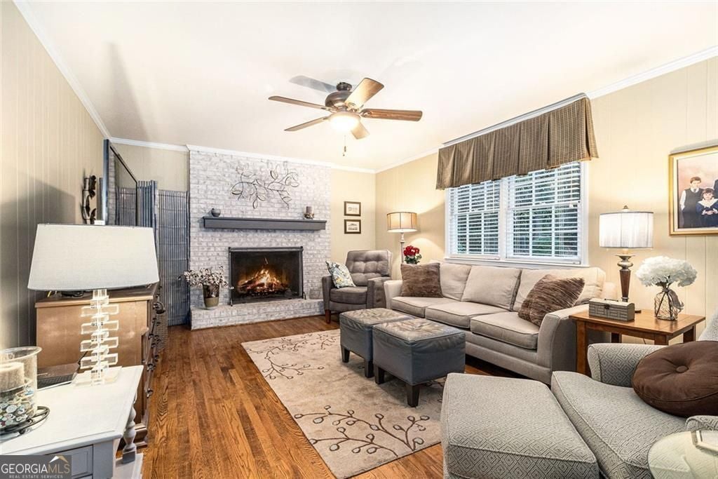 Roswell, Georgia, 30076, United States, 4 Bedrooms Bedrooms, ,3 BathroomsBathrooms,Residential,For Sale,1992516