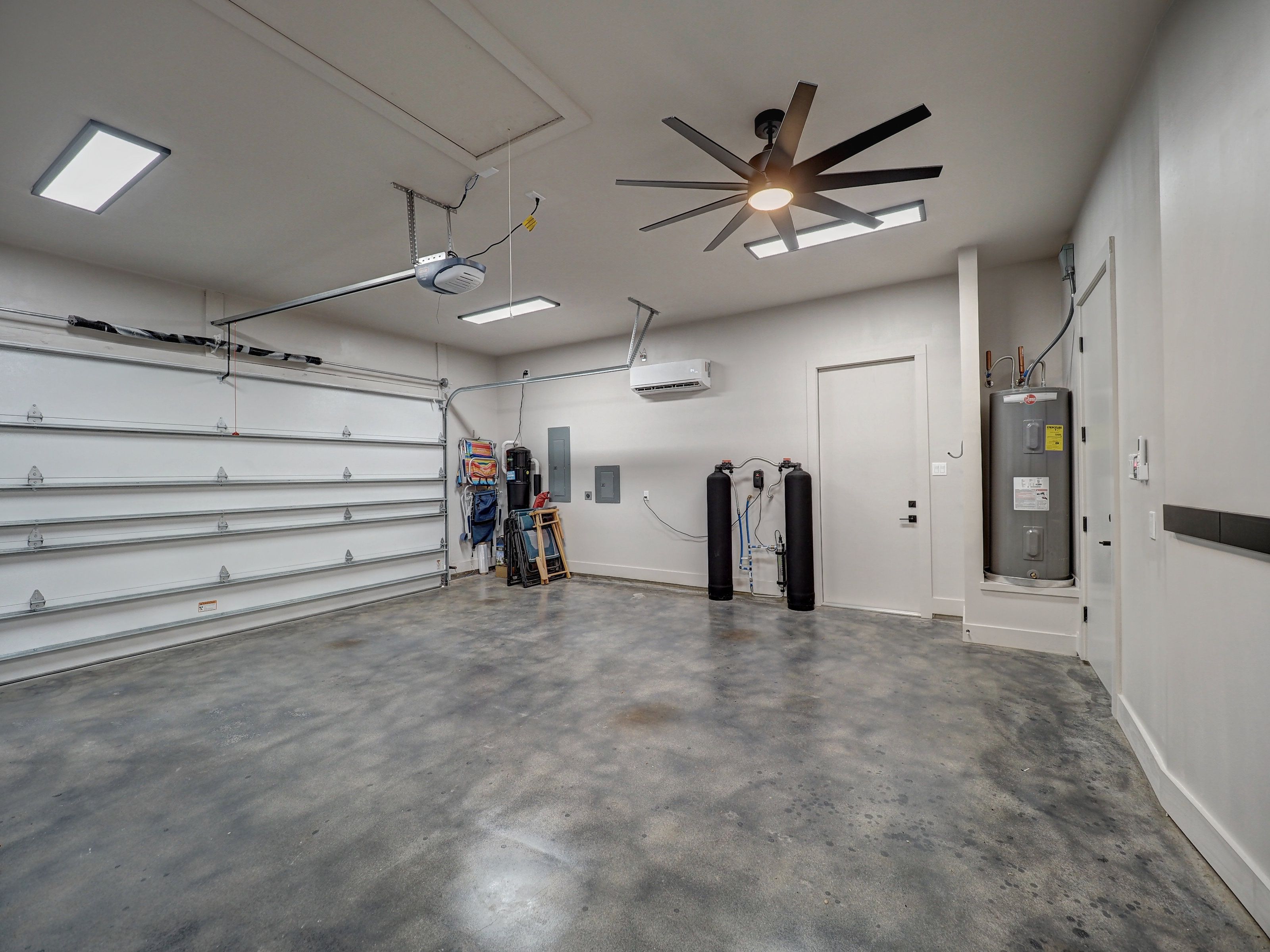  Ultimate Custom Waterfront Home - 物件實景