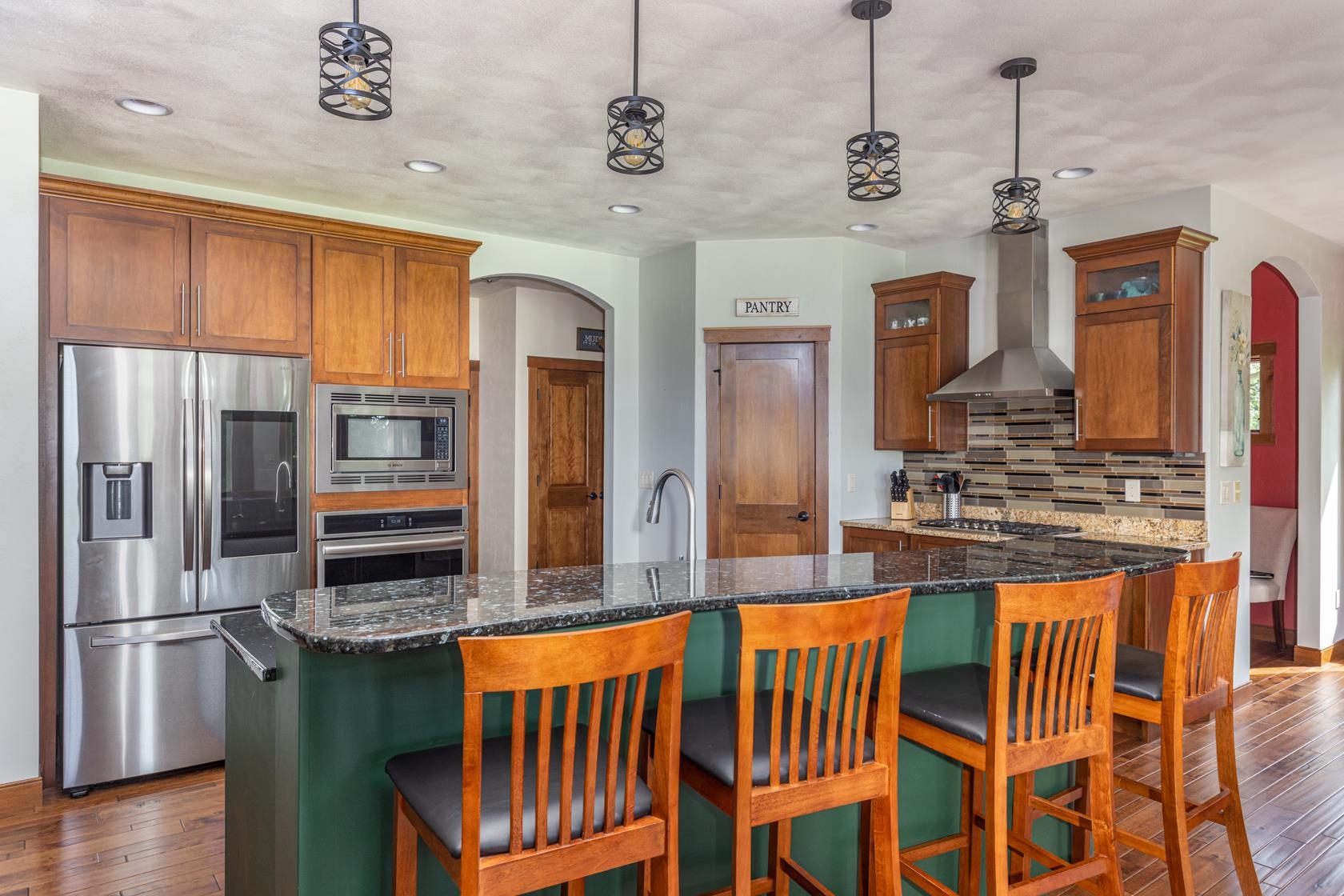 Appleton, Wisconsin, 54913, United States, 5 Bedrooms Bedrooms, ,4 BathroomsBathrooms,Residential,For Sale,1927956