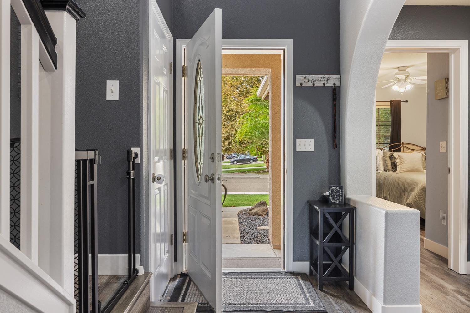 Ripon, California, 95366, United States, 6 Bedrooms Bedrooms, ,3 BathroomsBathrooms,Residential,For Sale,1978022