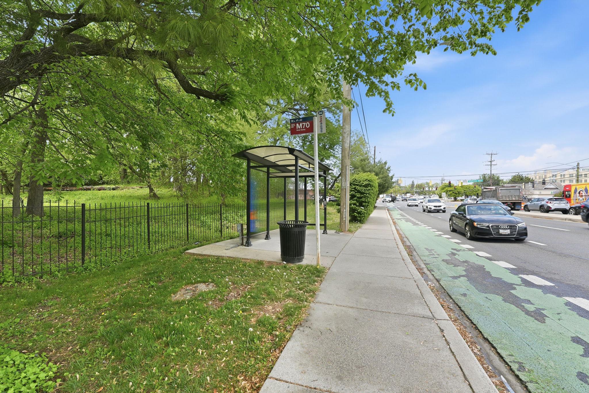  5836 Conway Road, Bethesda, MD, 20817 - 物件實景