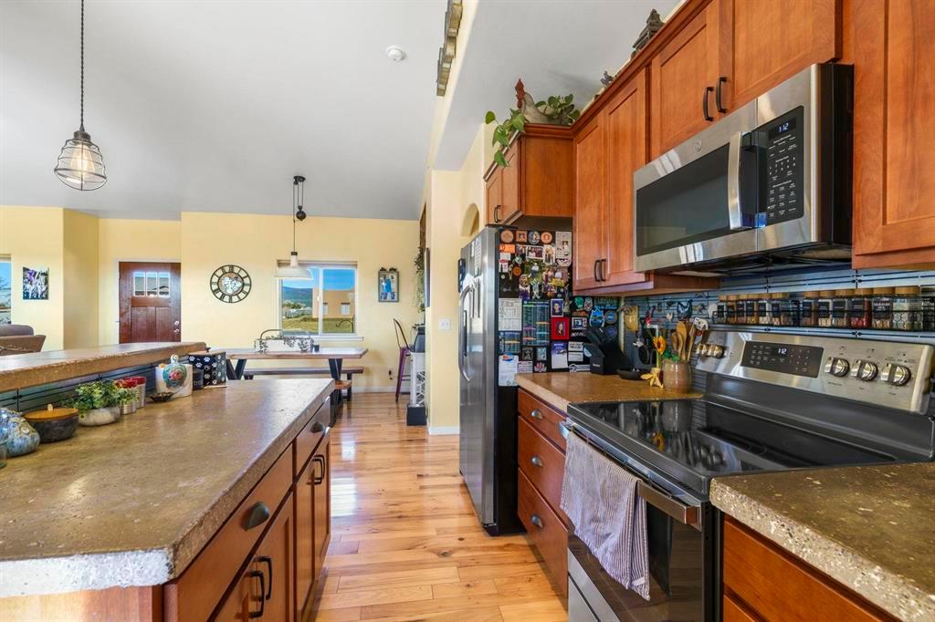 Durango, Colorado, 81303, United States, 3 Bedrooms Bedrooms, ,2 BathroomsBathrooms,Residential,For Sale,1991170