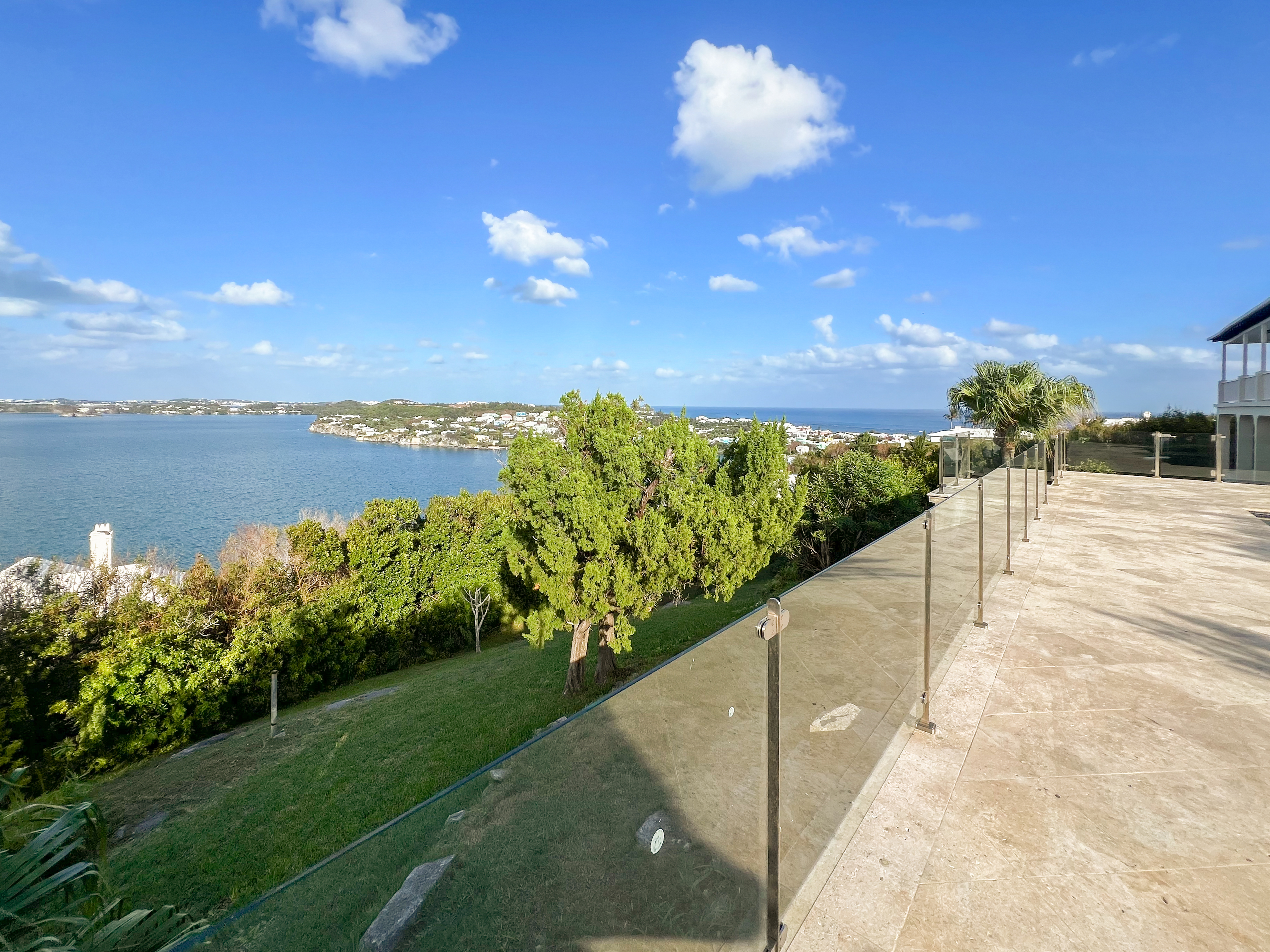 Smith's, BM, 3 Bedrooms Bedrooms, ,4 BathroomsBathrooms,Residential,For Sale,1998432