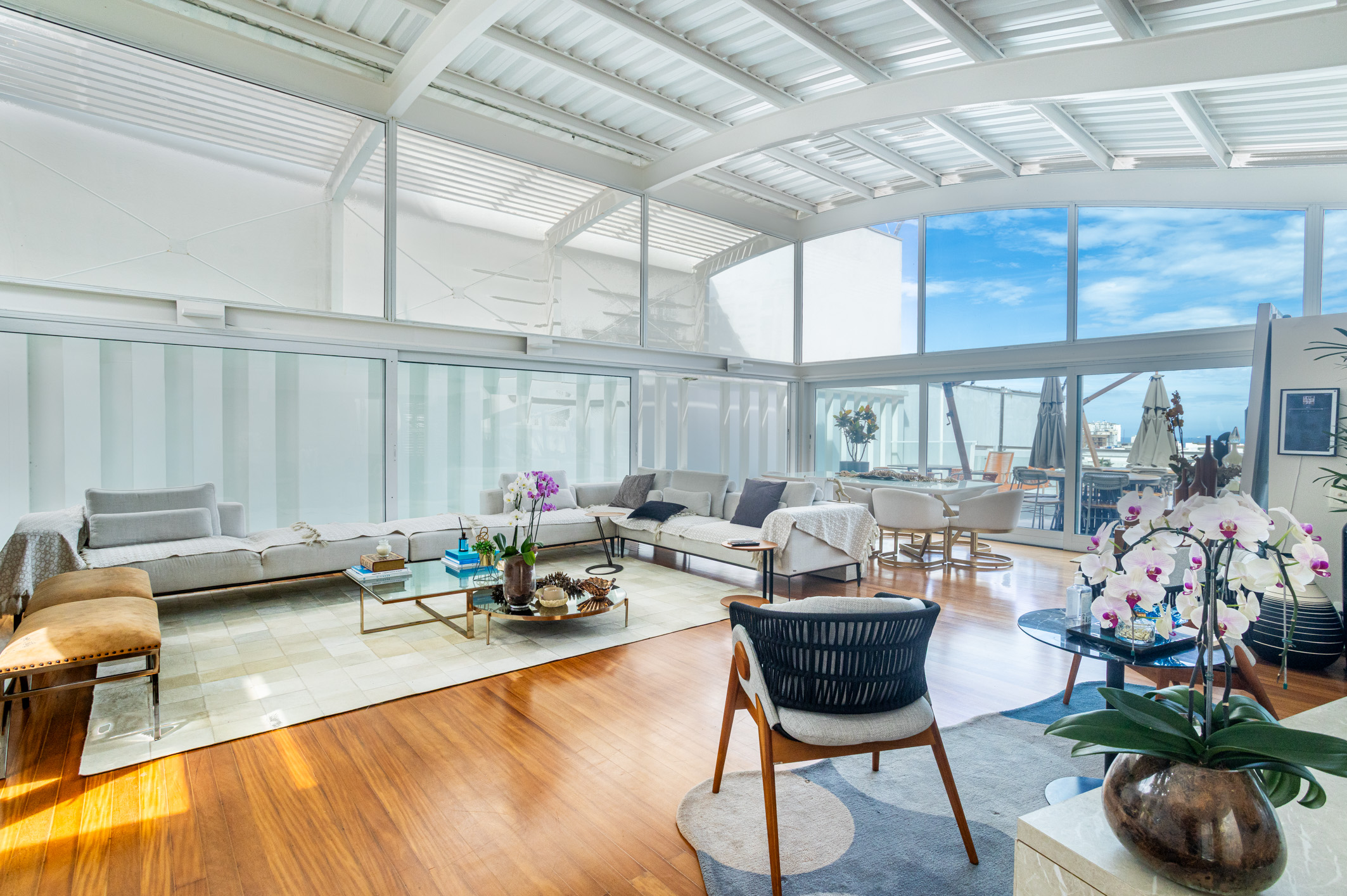  Modernist house with four suites and pool in Jardim Pernambuco - 物件實景