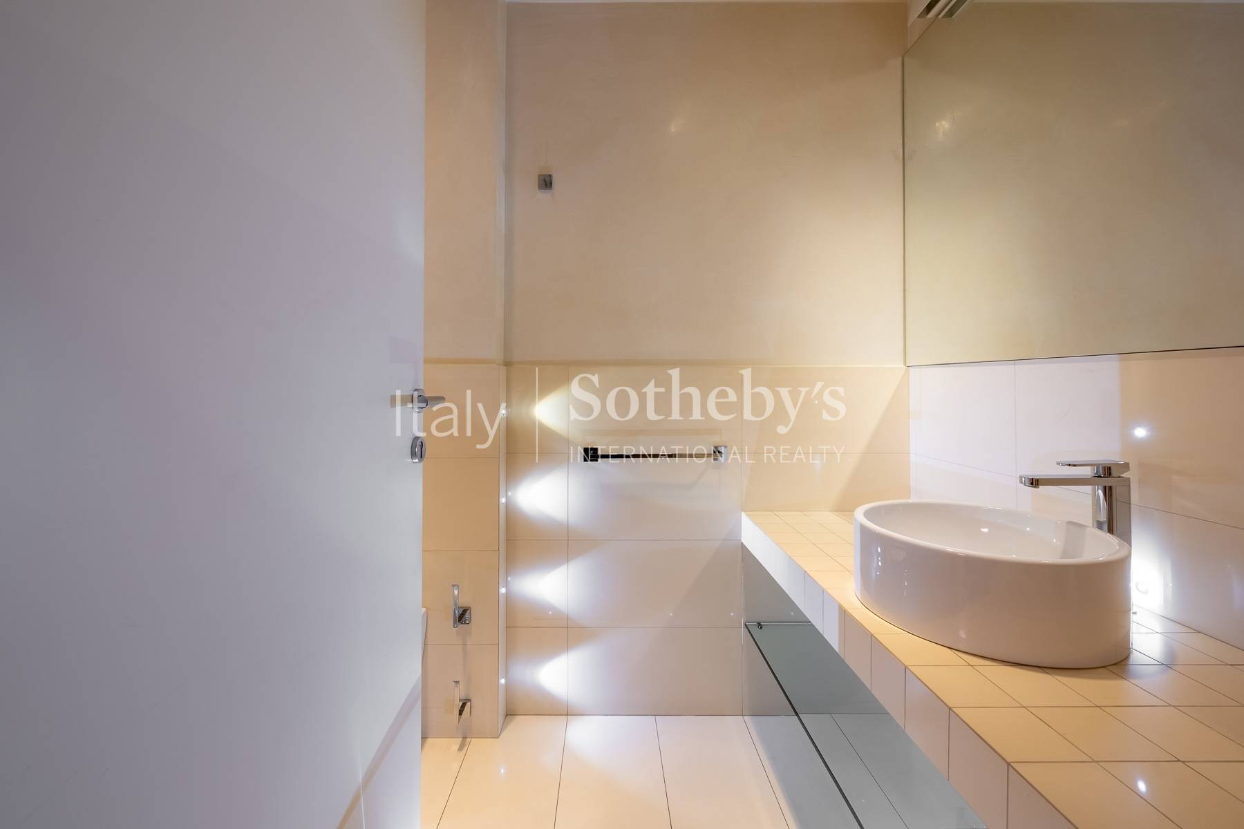  Elegant and bright penthouse in central area - 物件實景