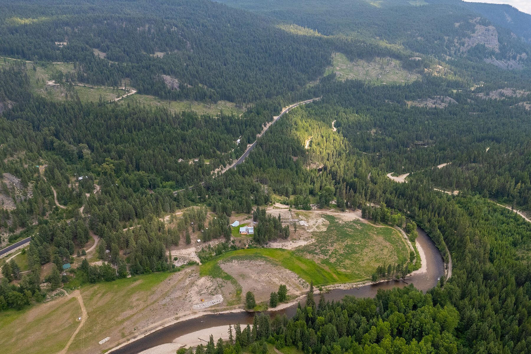  Kettle River Acreage - 物件實景
