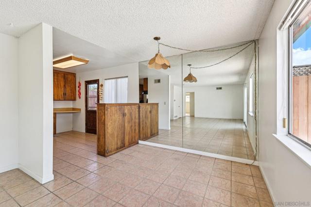 San Diego, California, 92111, United States, 3 Bedrooms Bedrooms, ,2 BathroomsBathrooms,Residential,For Sale,2007846