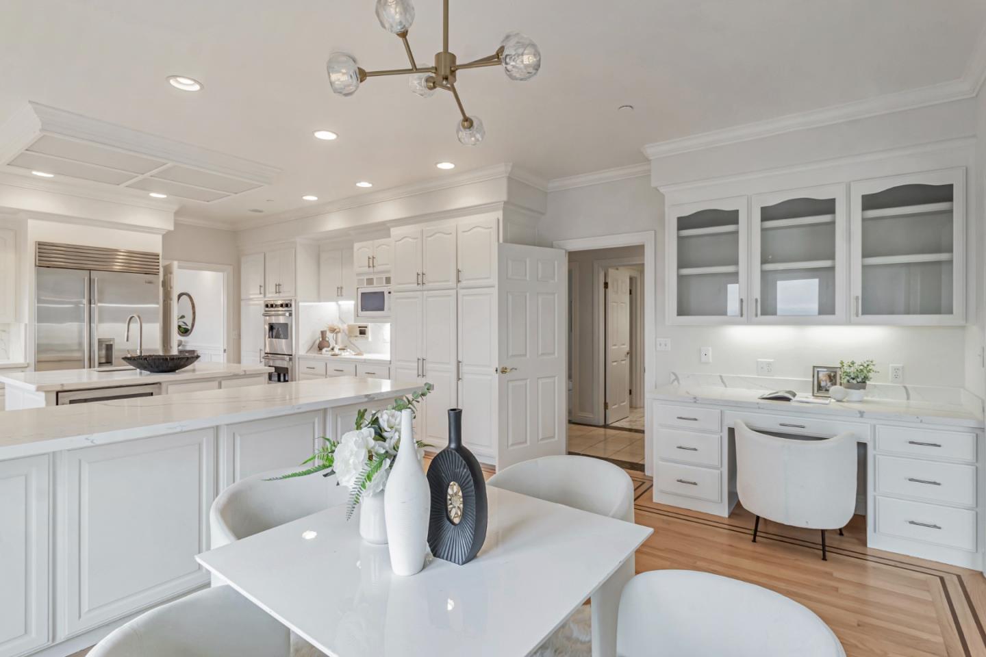 San Carlos, California, 94070, United States, 5 Bedrooms Bedrooms, ,5 BathroomsBathrooms,Residential,For Sale,1700172