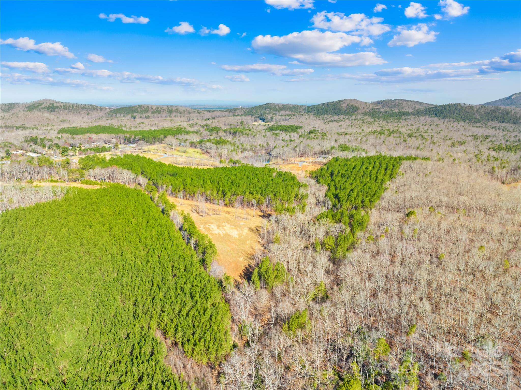 Kings Mountain, North Carolina, 28086, United States, ,1 BathroomBathrooms,Residential,For Sale,1850205