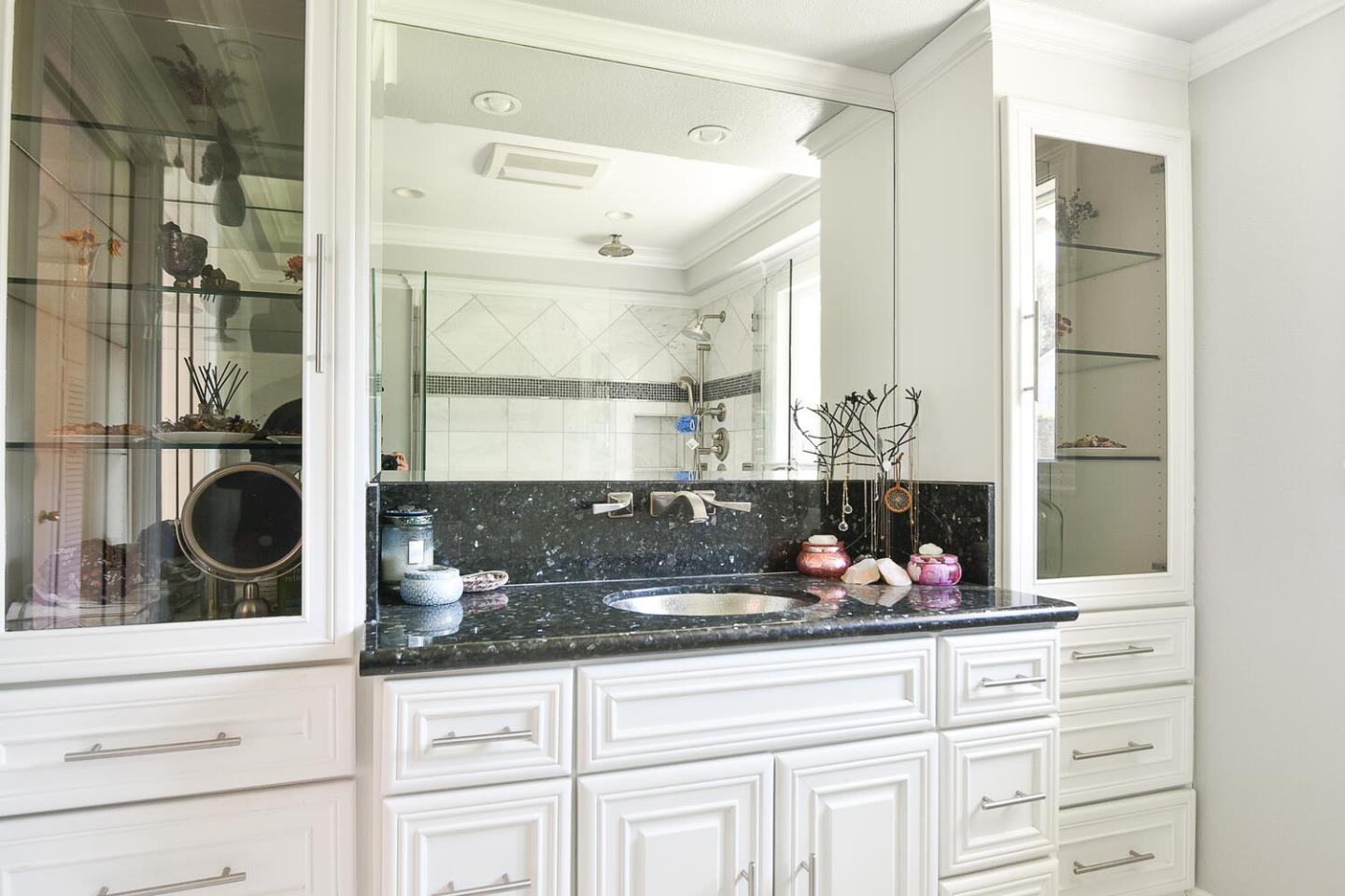 San Jose - Willow Glen, California, 95125, United States, 3 Bedrooms Bedrooms, ,2 BathroomsBathrooms,Residential,For Sale,1740132