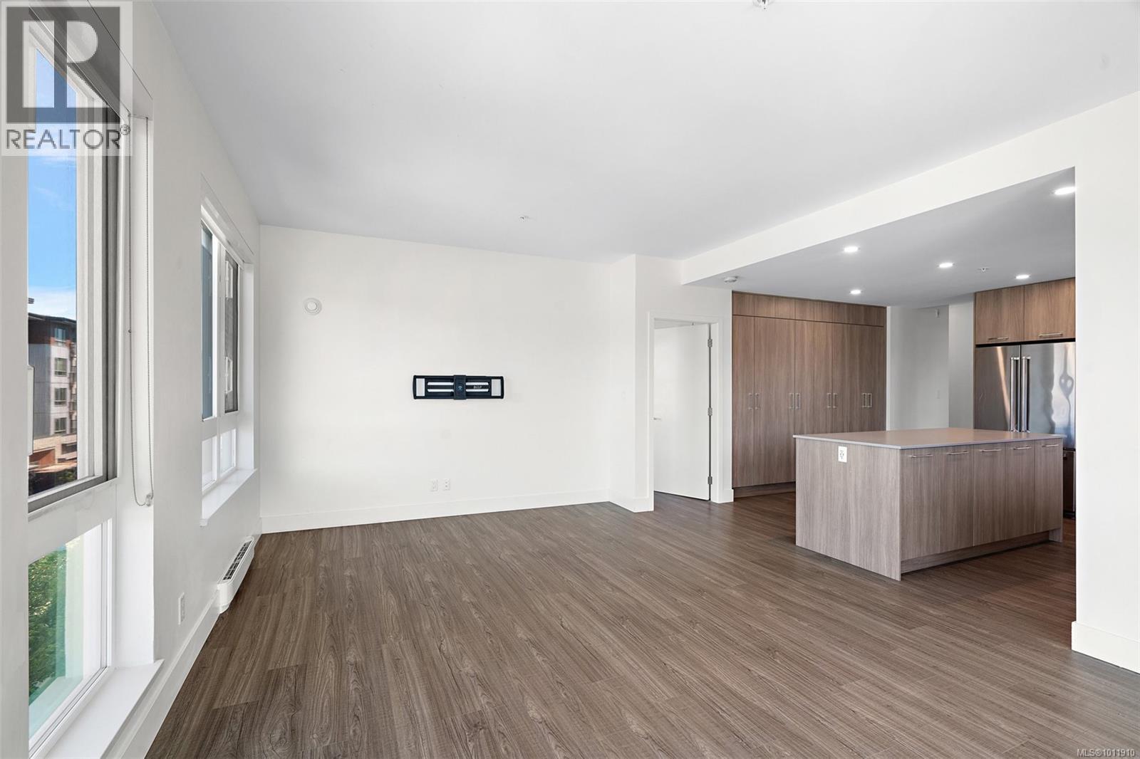 LANGFORD, British Columbia, V9B 0W5, CA, 3 Bedrooms Bedrooms, ,2 BathroomsBathrooms,Residential,For Sale,1947990