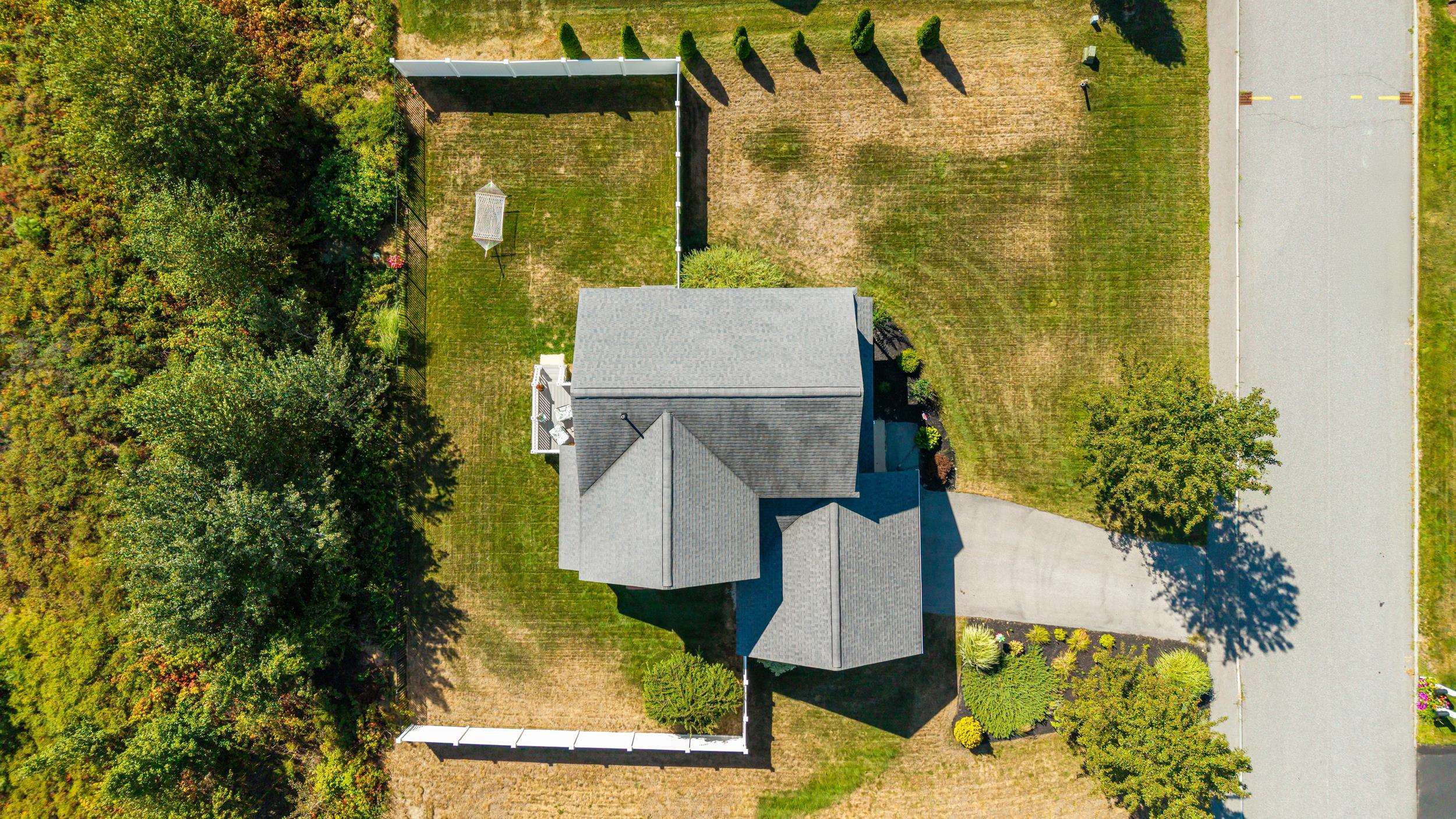 Hooksett, New Hampshire, 03106, United States, 3 Bedrooms Bedrooms, ,2 BathroomsBathrooms,Residential,For Sale,1942312