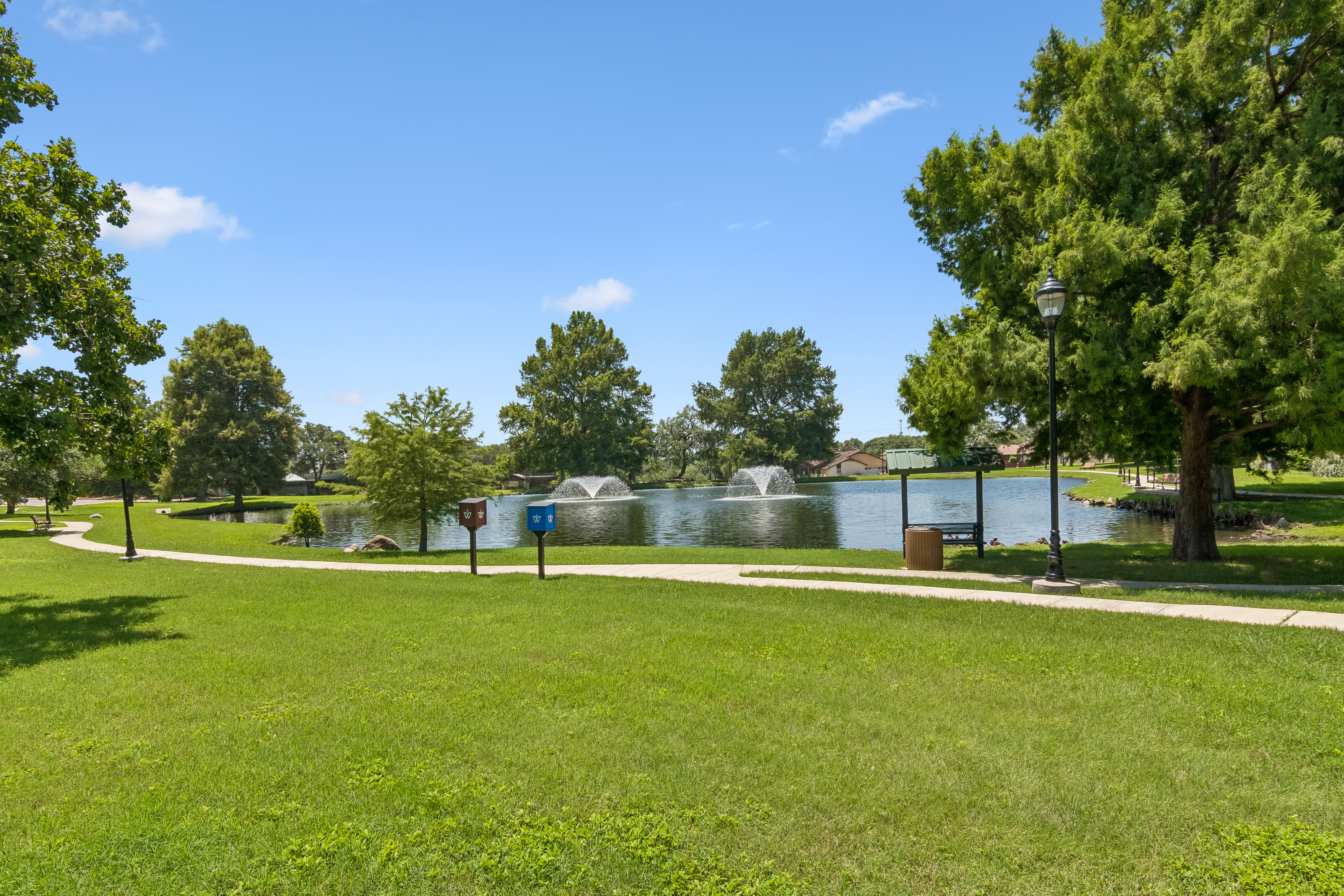  Custom Garden Home in Desirable Windcrest - 物件實景