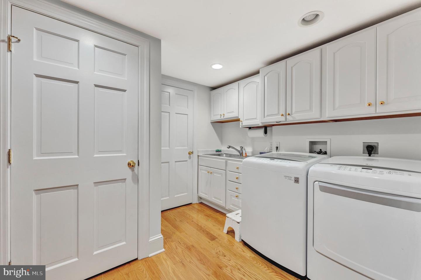Princeton, New Jersey, 08540, United States, 5 Bedrooms Bedrooms, ,5 BathroomsBathrooms,Residential,For Sale,1947040