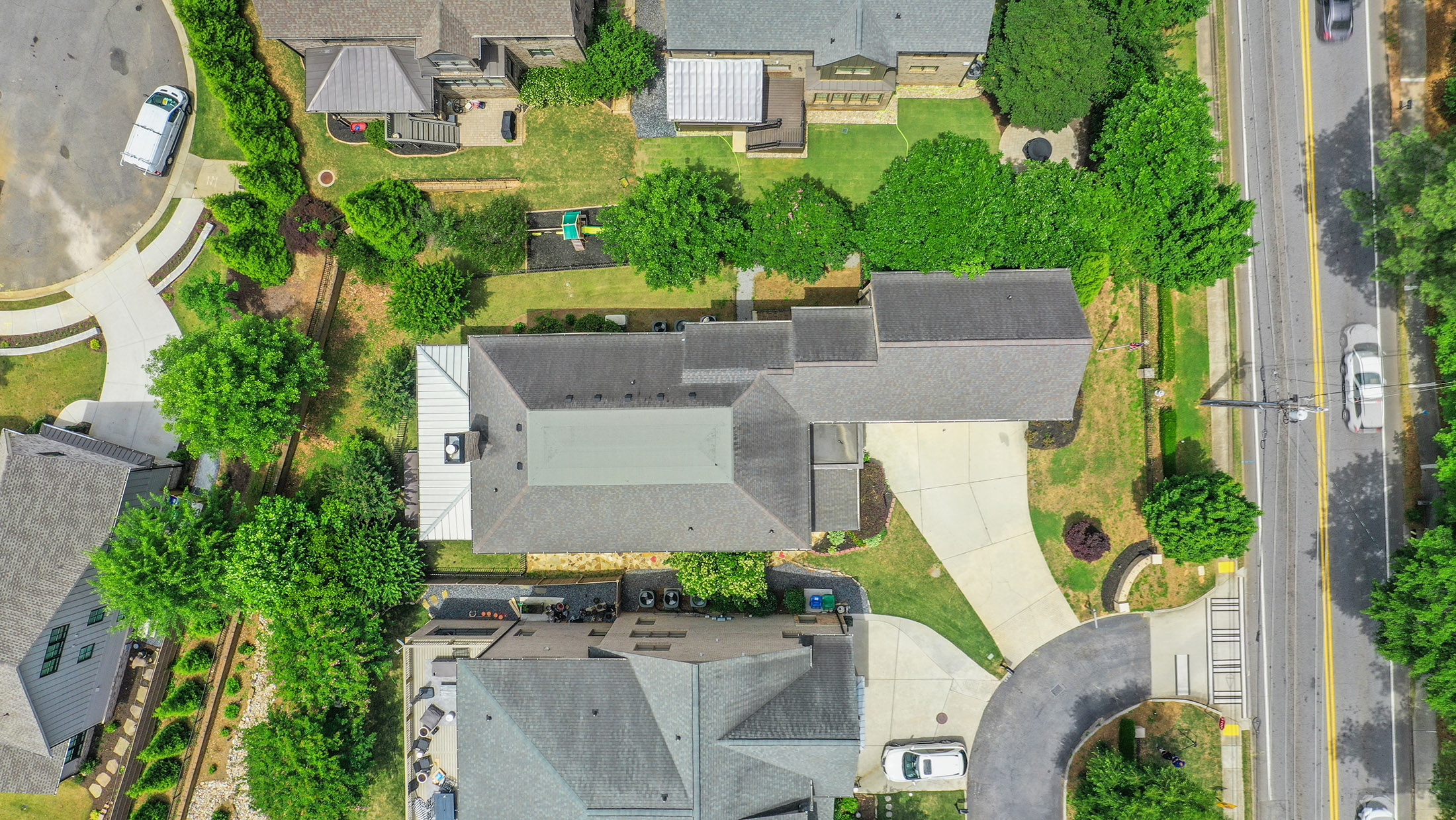  Sophisticated Brick Residence in Coveted Brookhaven Location - 物件實景