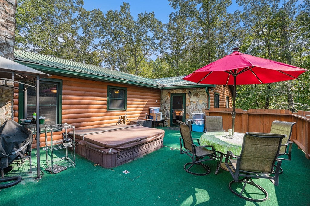 Blue Ridge, Georgia, 30513, United States, 6 Bedrooms Bedrooms, ,4 BathroomsBathrooms,Residential,For Sale,1858999