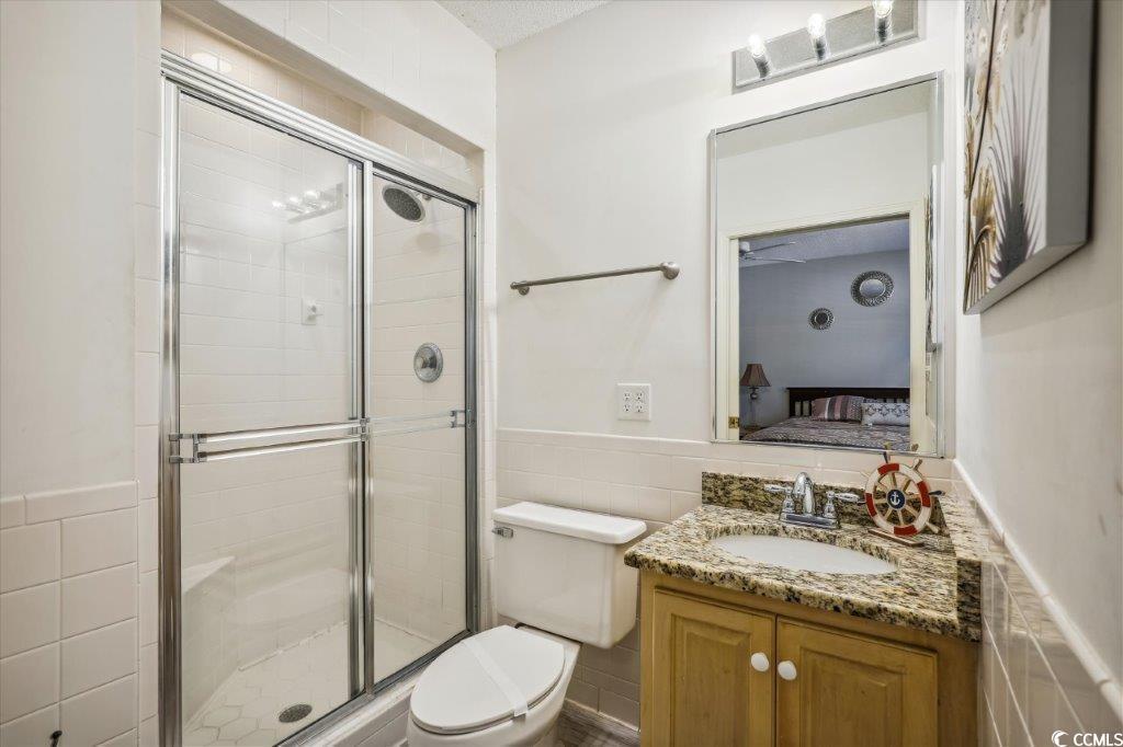 North Myrtle Beach, South Carolina, 29582, United States, 7 Bedrooms Bedrooms, ,5 BathroomsBathrooms,Residential,For Sale,1810579