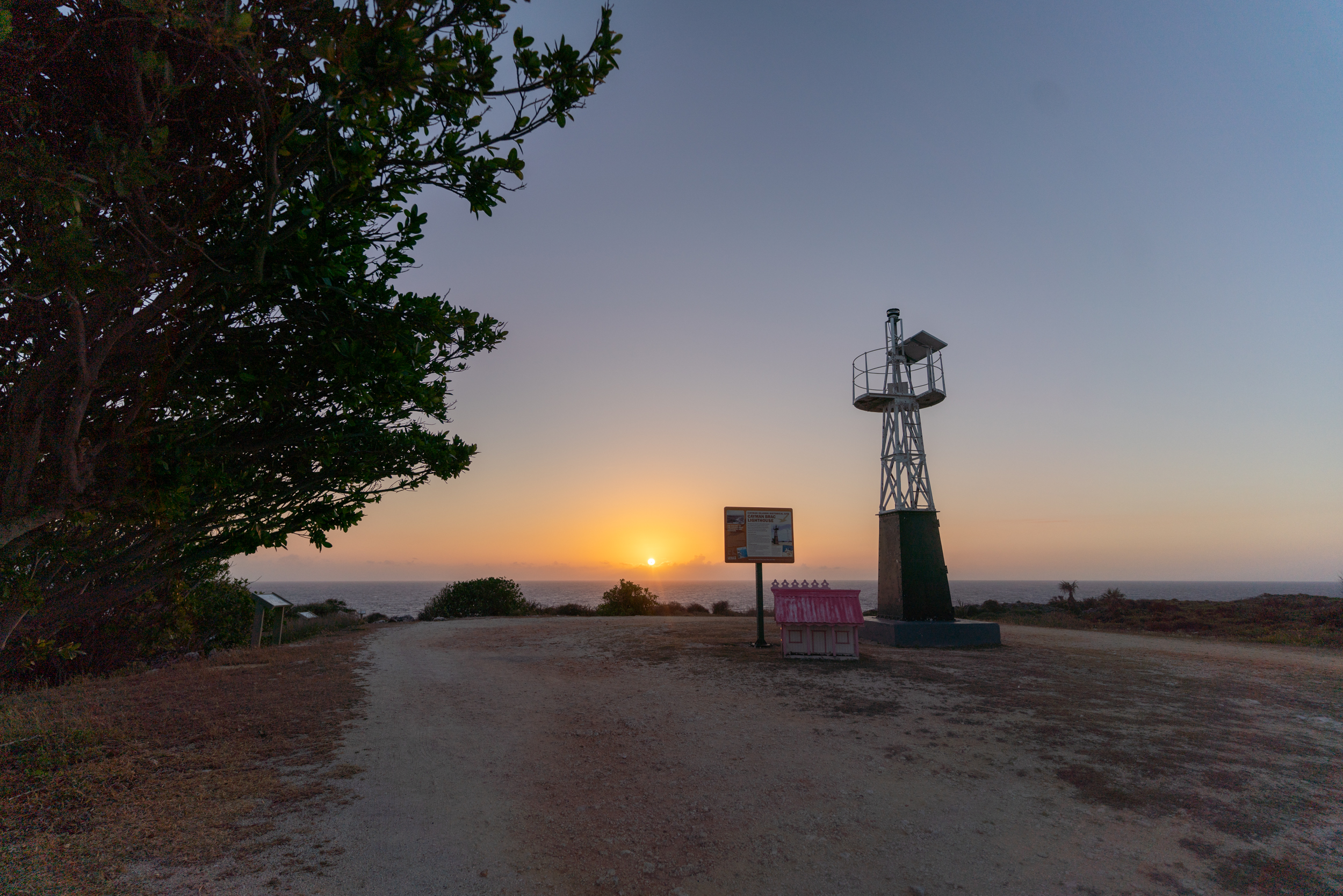  Oceanfront Large Land Parcel - 物件實景