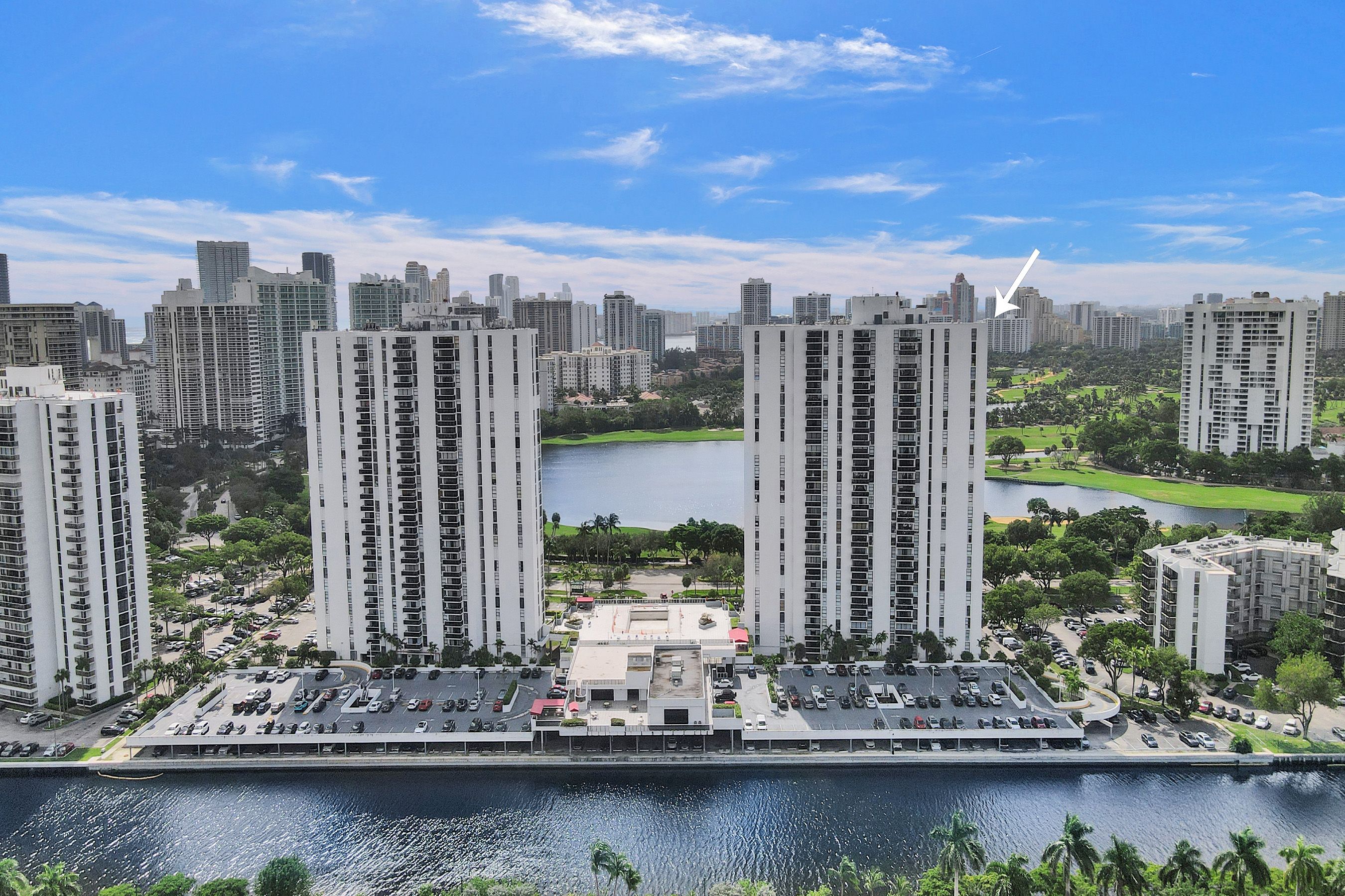  3625 N Country Club Dr, Aventura, FL, 33180 - 物件實景