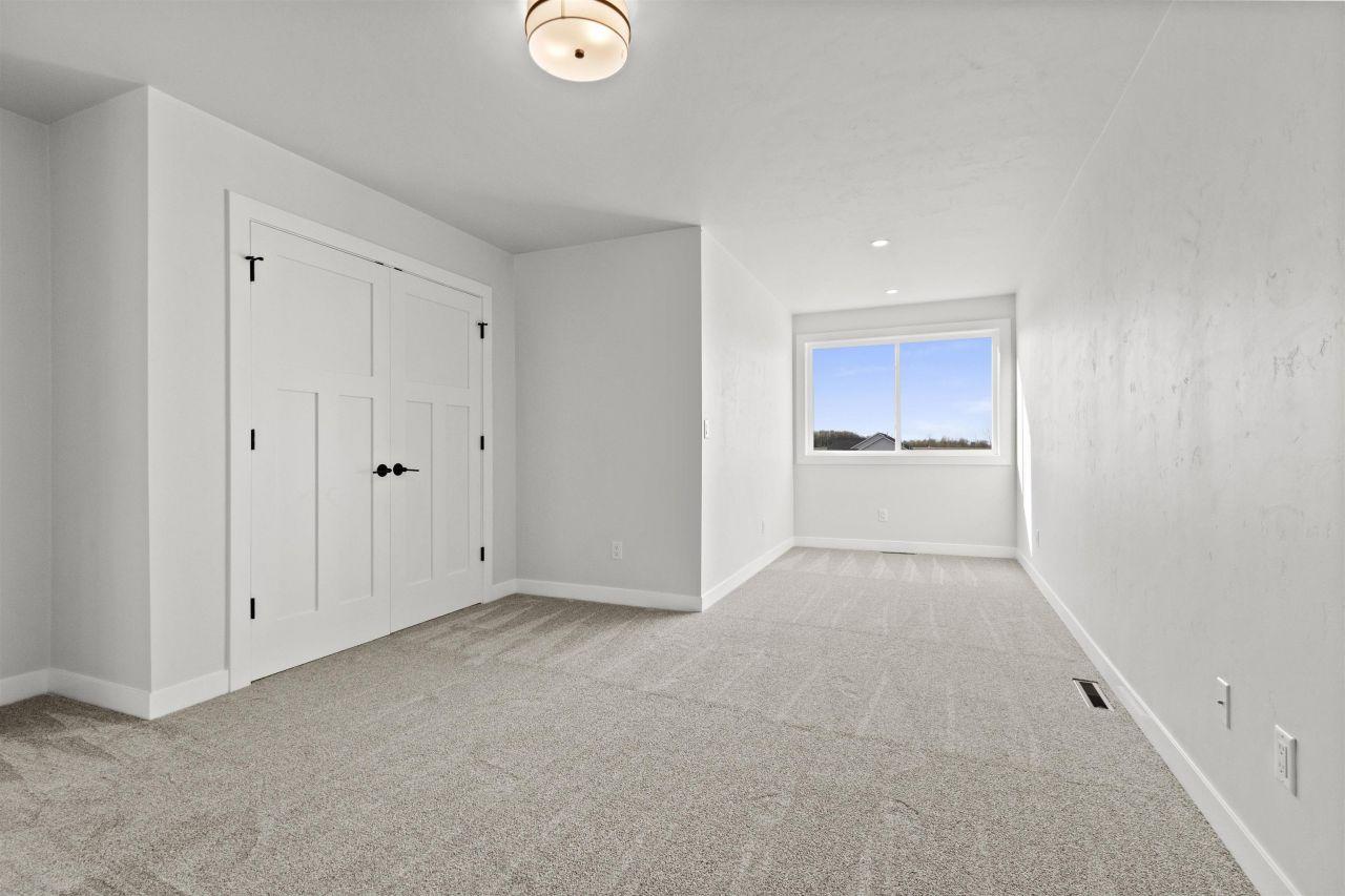 WRIGHTSTOWN, Wisconsin, 54180, United States, 4 Bedrooms Bedrooms, ,3 BathroomsBathrooms,Residential,For Sale,1721117