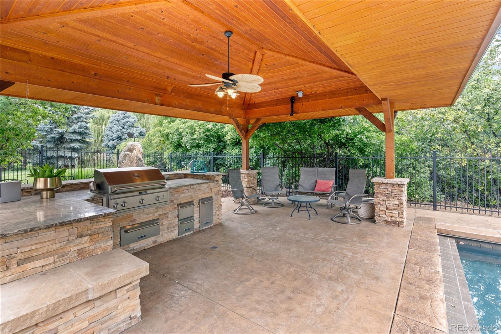 Littleton, Colorado, 80120, United States, 6 Bedrooms Bedrooms, ,7 BathroomsBathrooms,Residential,For Sale,1902050