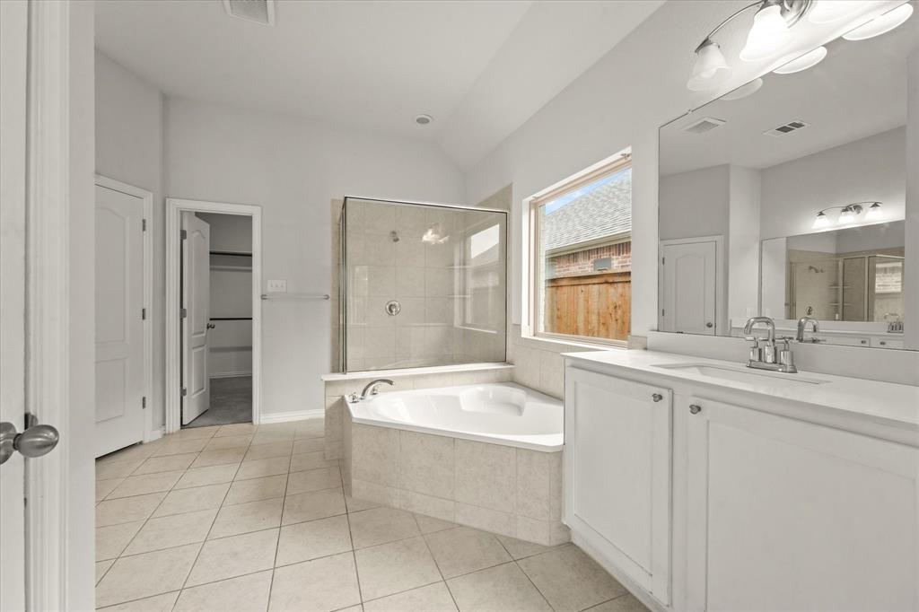 Wylie, Texas, 75098, United States, 4 Bedrooms Bedrooms, ,4 BathroomsBathrooms,Residential,For Sale,1792930